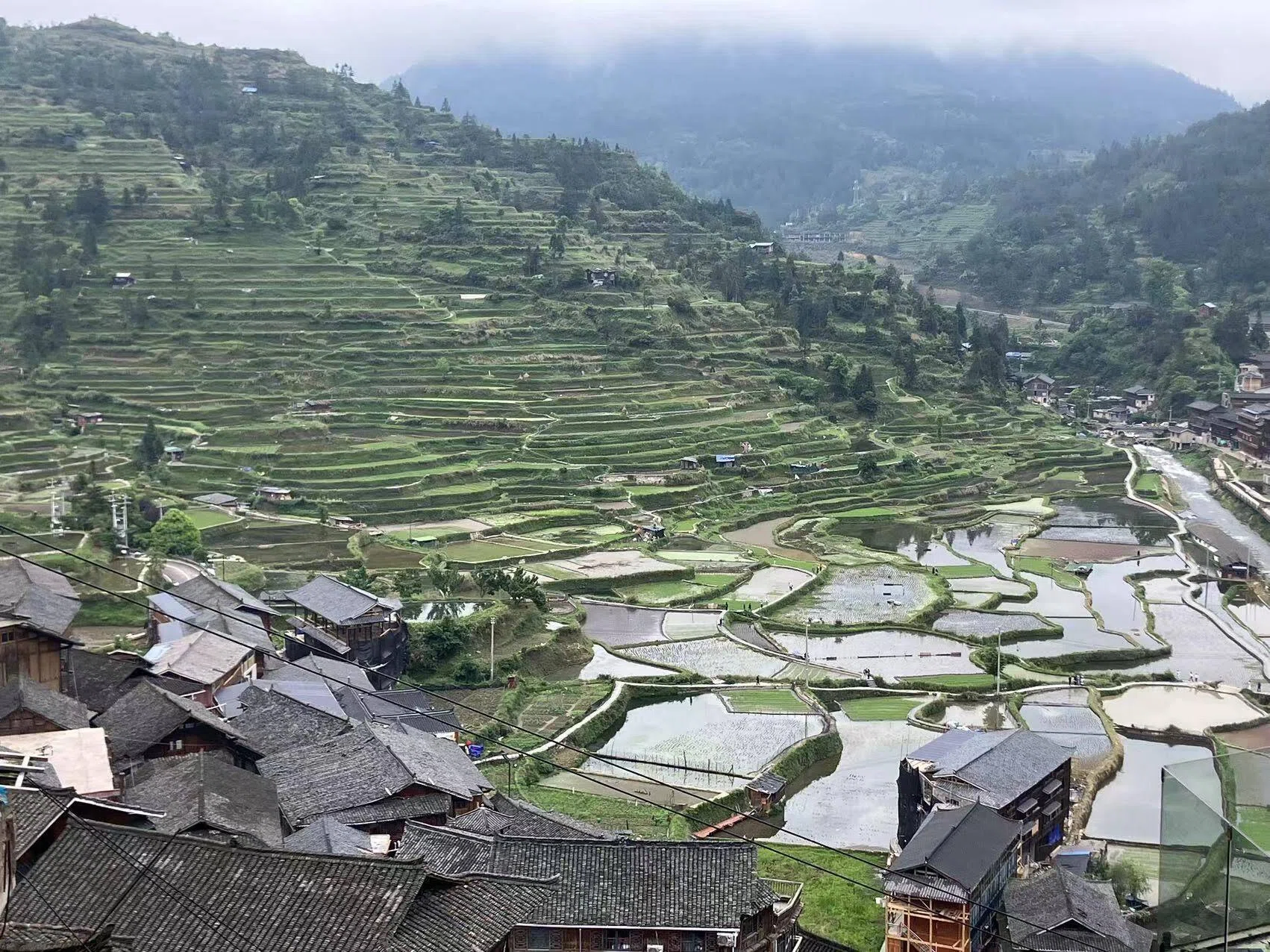 中国満州山岳民族（苗族） 子供の背負い布一部（アンティーク