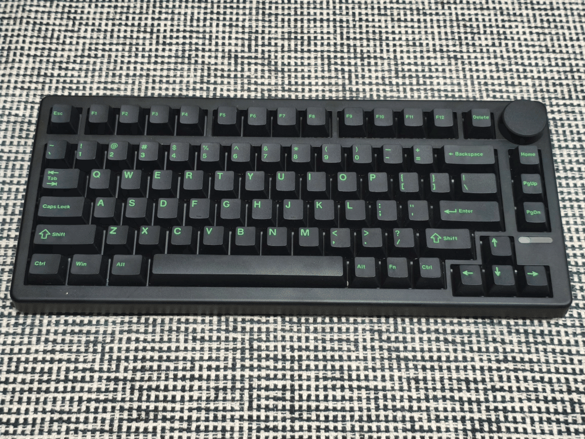 独身の日にEpomaker QK81というキーボードを買った話｜灰月遥夏