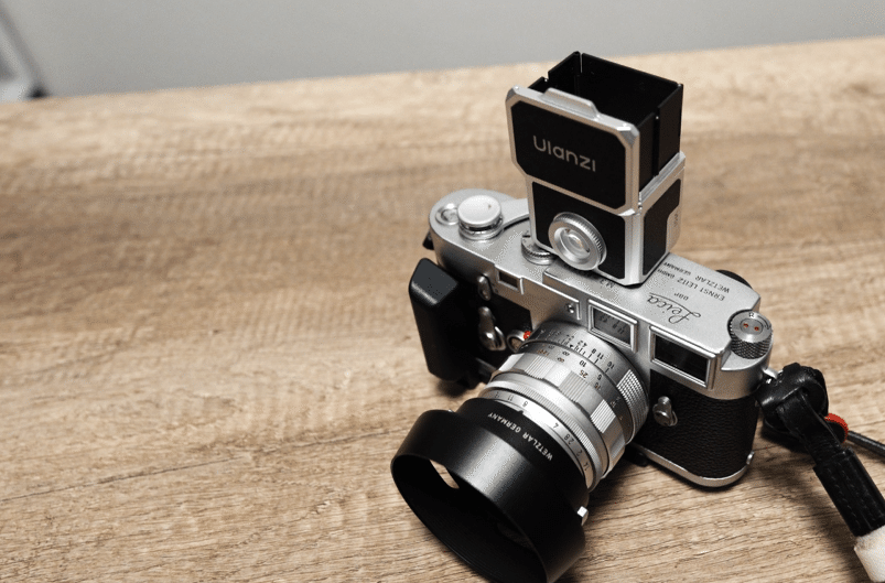 最近手に入れた「ウエストレベルファインダー(ULANZI VF01)」を使って