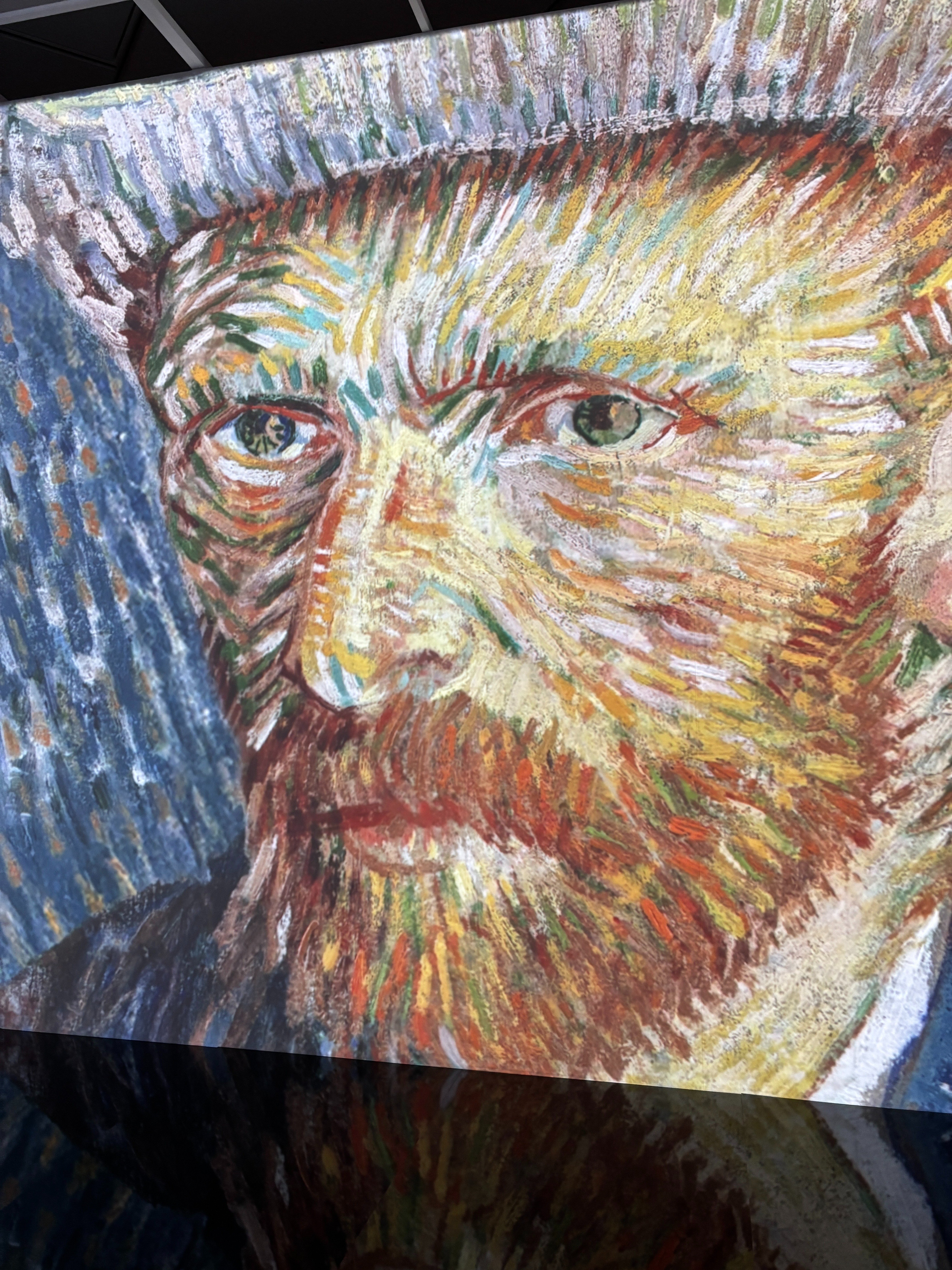 ゴッホを観て、ビールを飲んで、サイゼリヤに帰った日｜HACHI