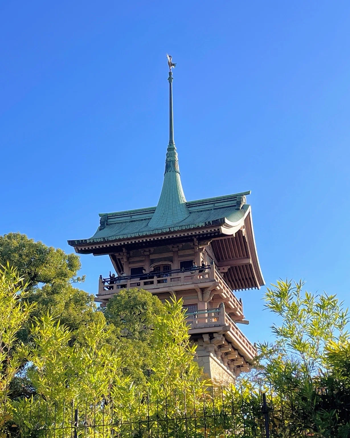 京都・祇園閣 伊東忠太の “山鉾写し”｜美術館とお寺と猫