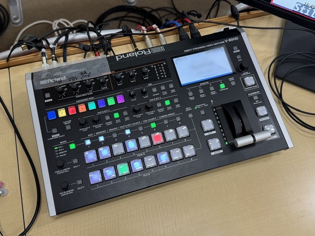 臨機応変力が魅力！Rolandスイッチャーは、柔軟な対応が求められる現場