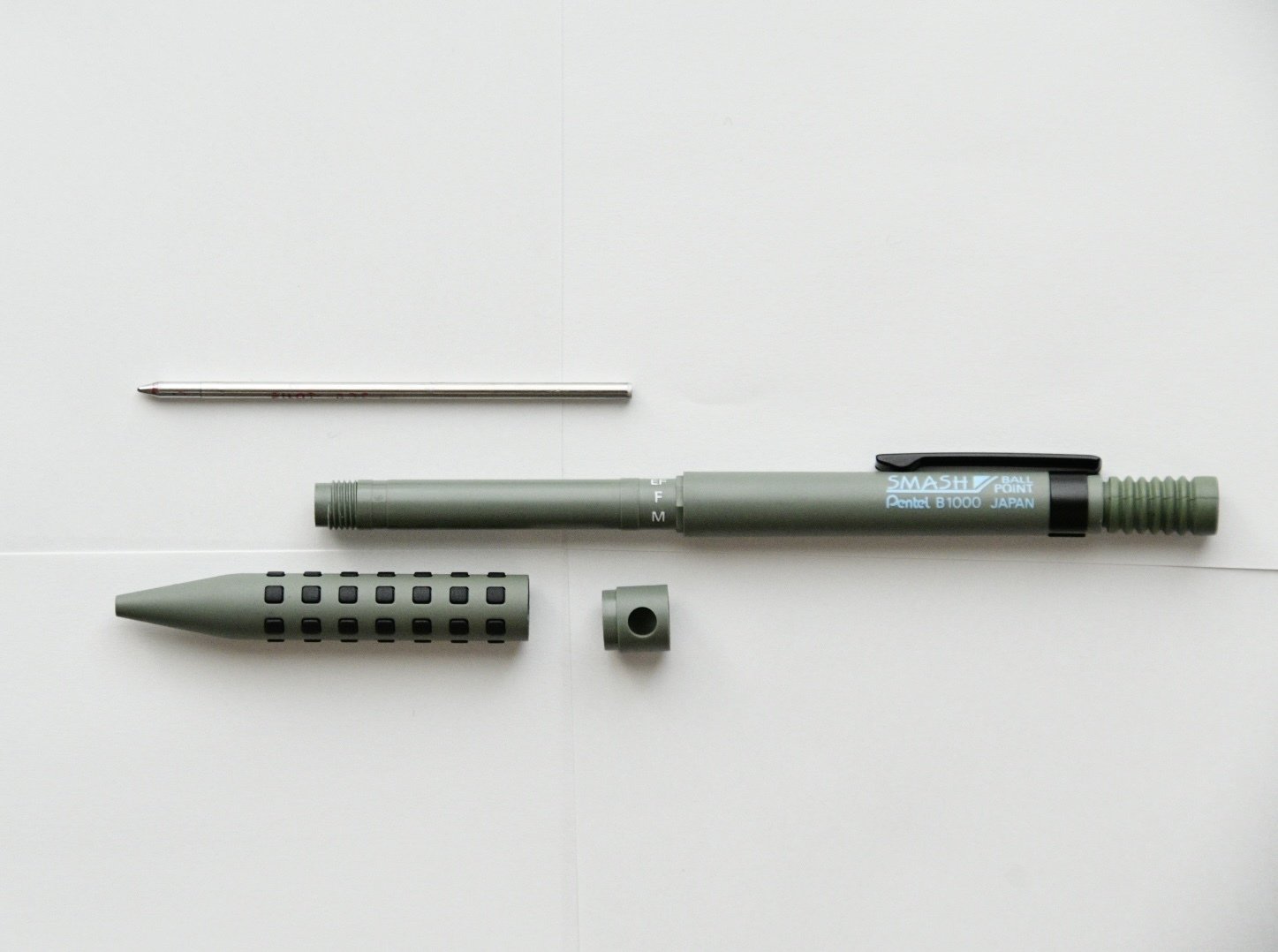 SMASH Ballpoint-Pen/Pentel｜岩颯