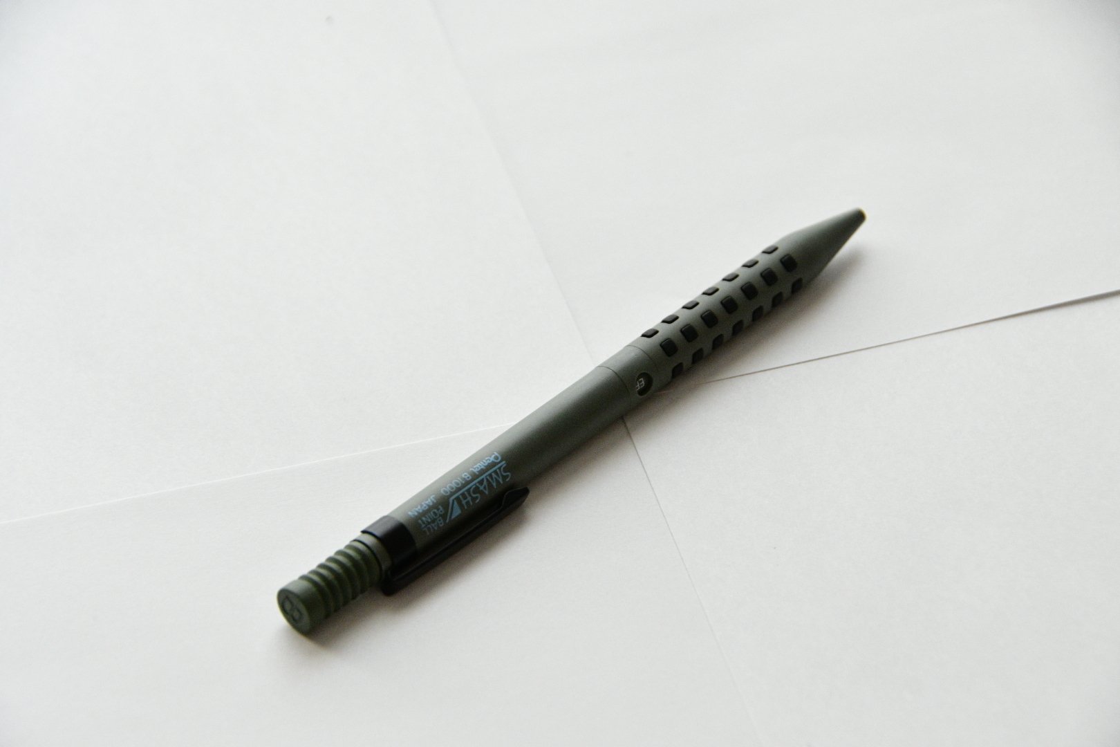 SMASH Ballpoint-Pen/Pentel｜岩颯