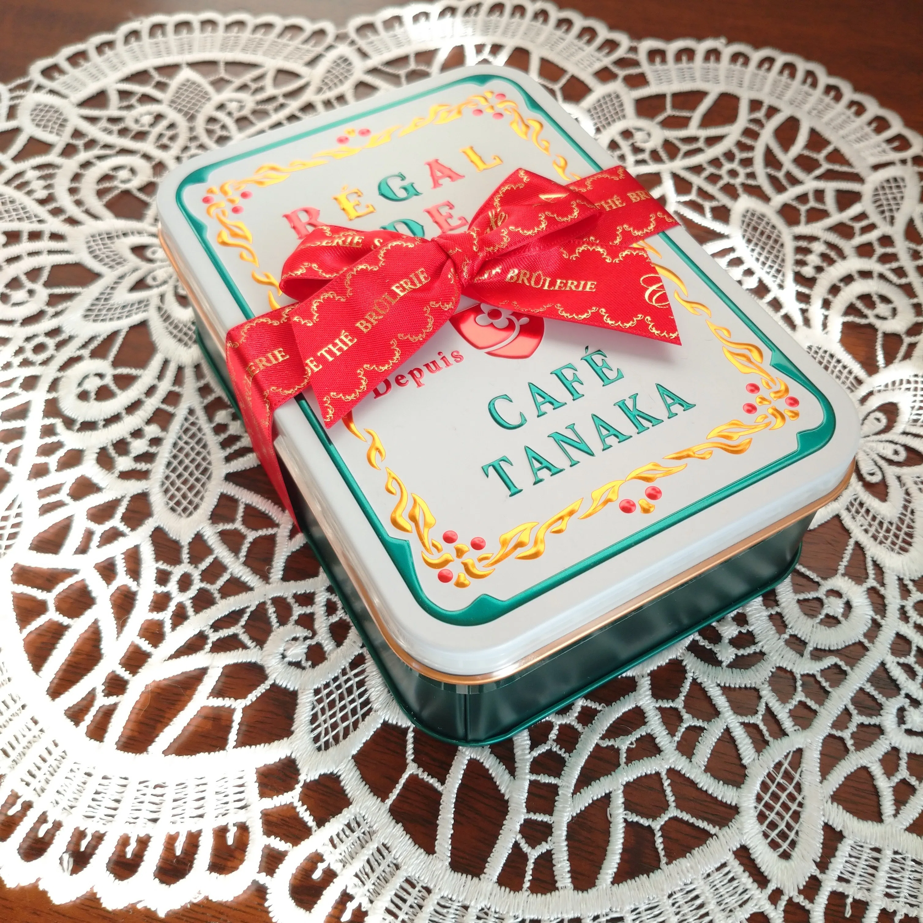 カフェタナカのクリスマス缶｜🦩