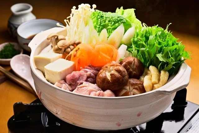 #206 冬の定番料理！栄養満点で財布にも優しい鍋料理で心も身体もぽっかぽか｜ToMO_TSUKAHARA