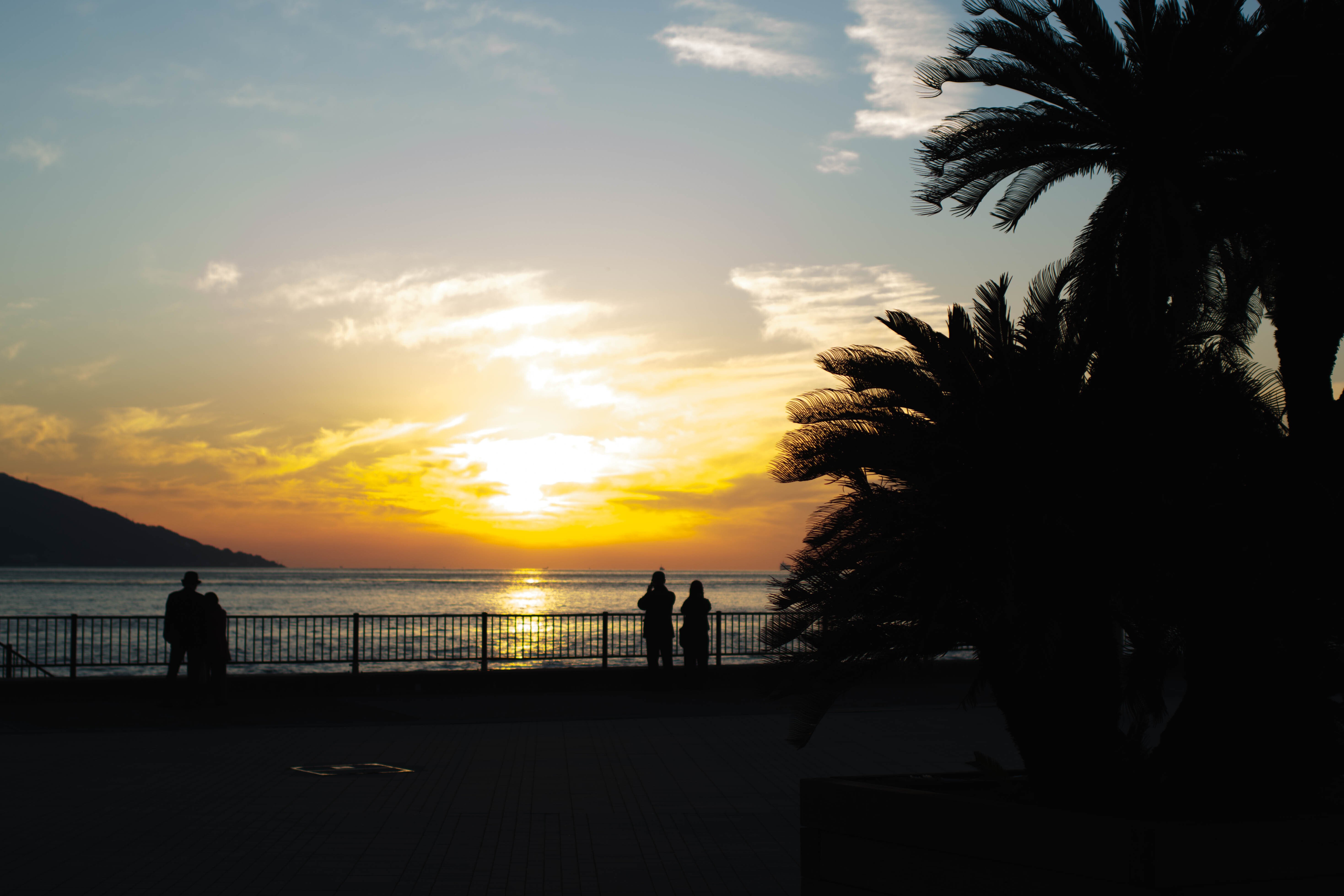 それぞれの夕日｜sgk