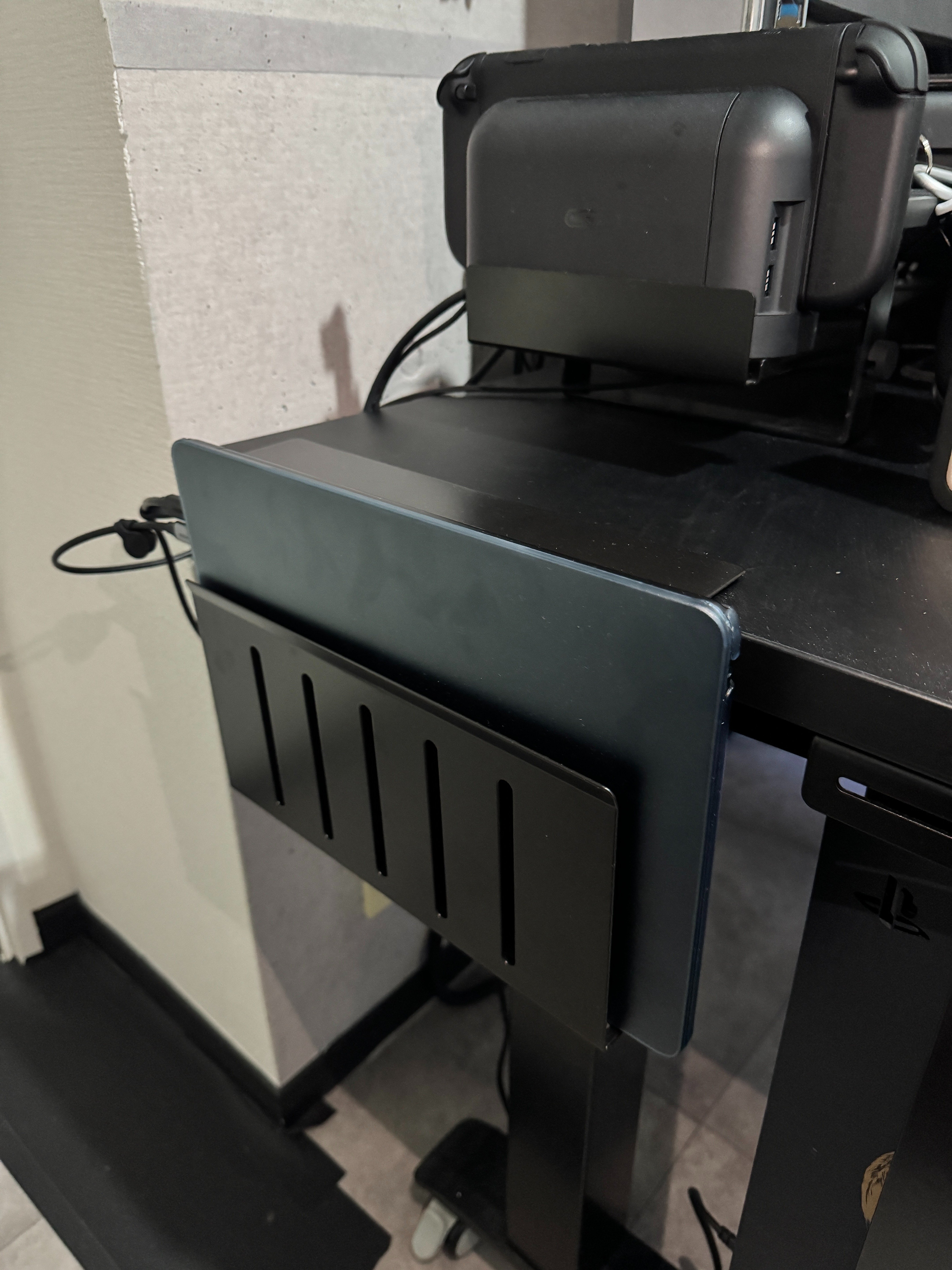 月末企画】11月に買ってよかった物デスク環境＆ガジェット編｜社会人