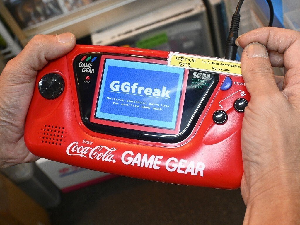 ゲームギア　本体 携帯機レトロゲーム界に革命！ゲームギアが「究極のマルチハード」に