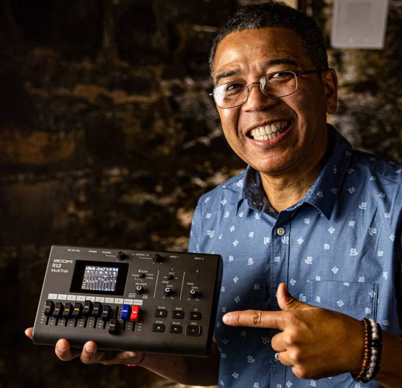 同期の即戦力、ZOOM R12を使ってみよう｜Ronnie44axe