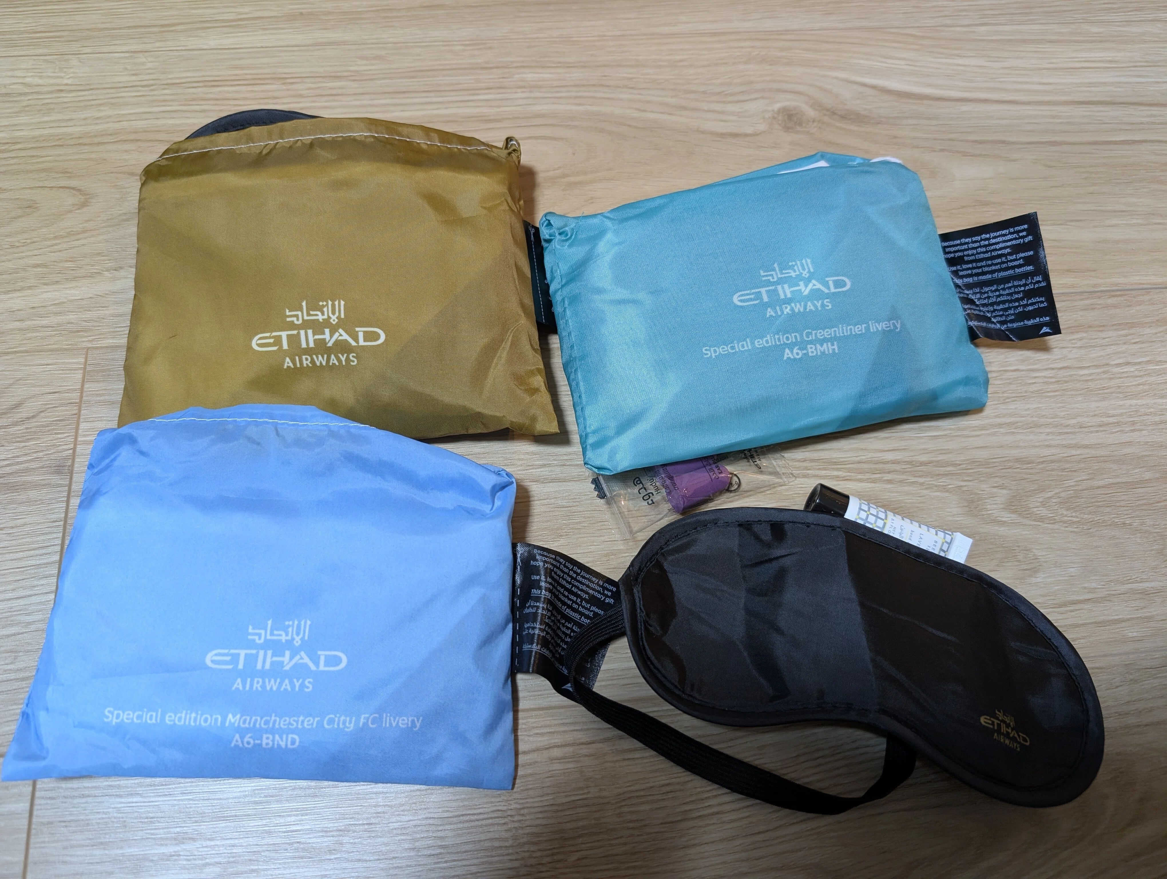 ETIHAD エティハド航空アメニティ＆ARMANIスウェットM/L ETIHAD エティハド航空アメニティ＆ARMANIスウェットM/L 3ページ目
