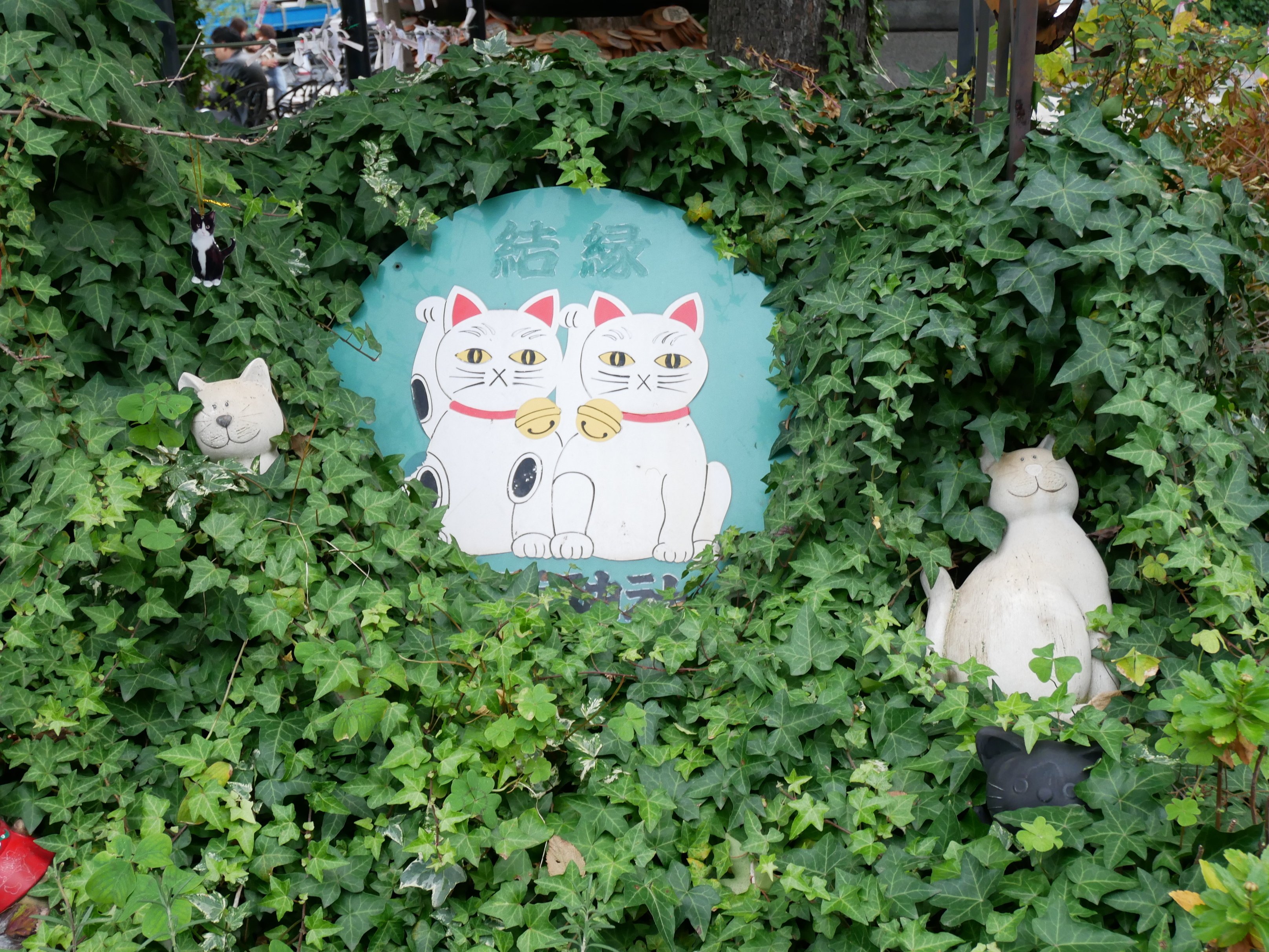 636 夕暮れ時の奥浅草 招き猫のふるさとをスカイツリーをながめつつ