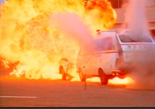 放送から45年『西部警察 第61話 暁の陽動作戦』救急車を爆破ビル