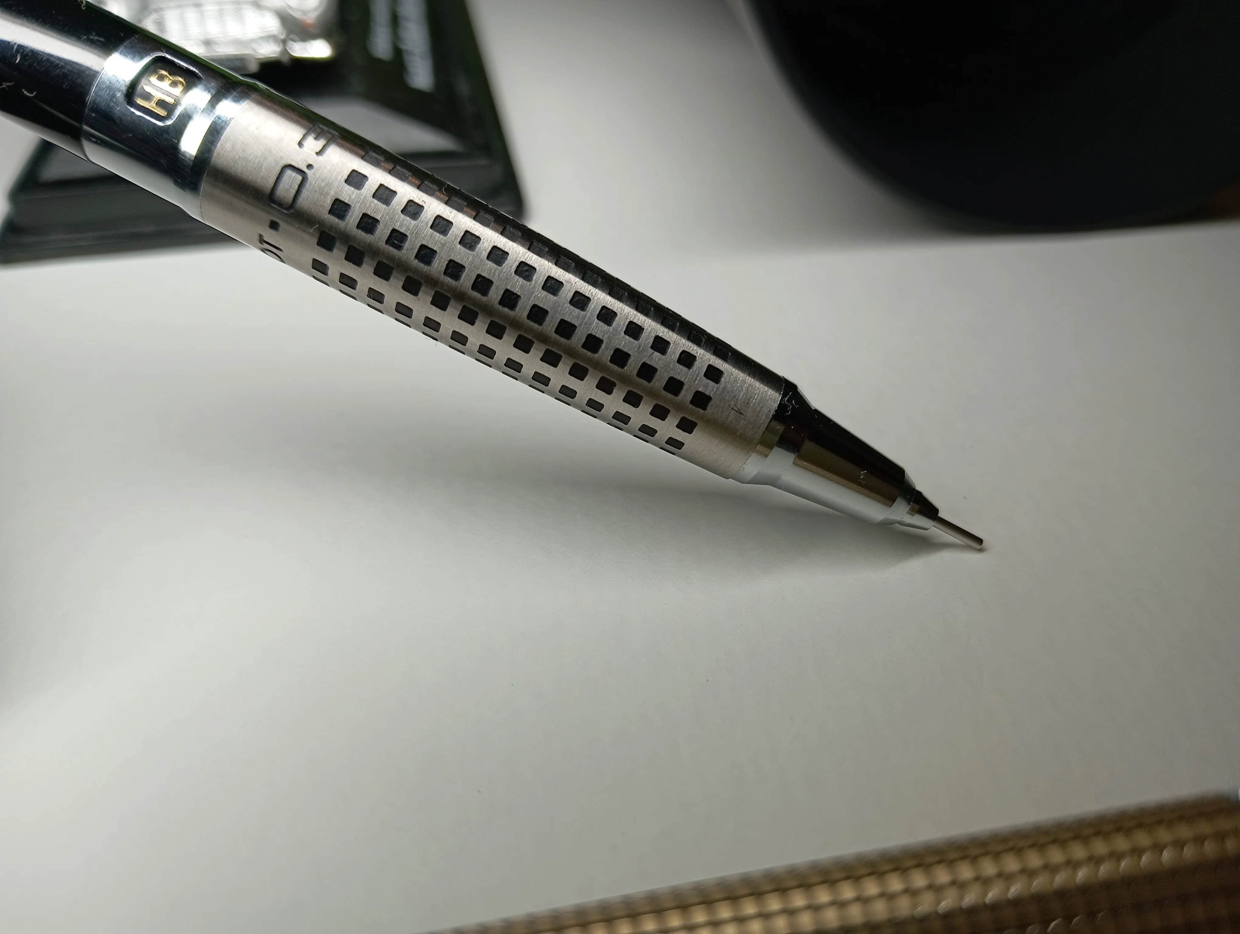 激レア　PILOT H-7070 シャープペンシル ステッドラー コンクリート x パイロット H-7070… 素材のコントラスト