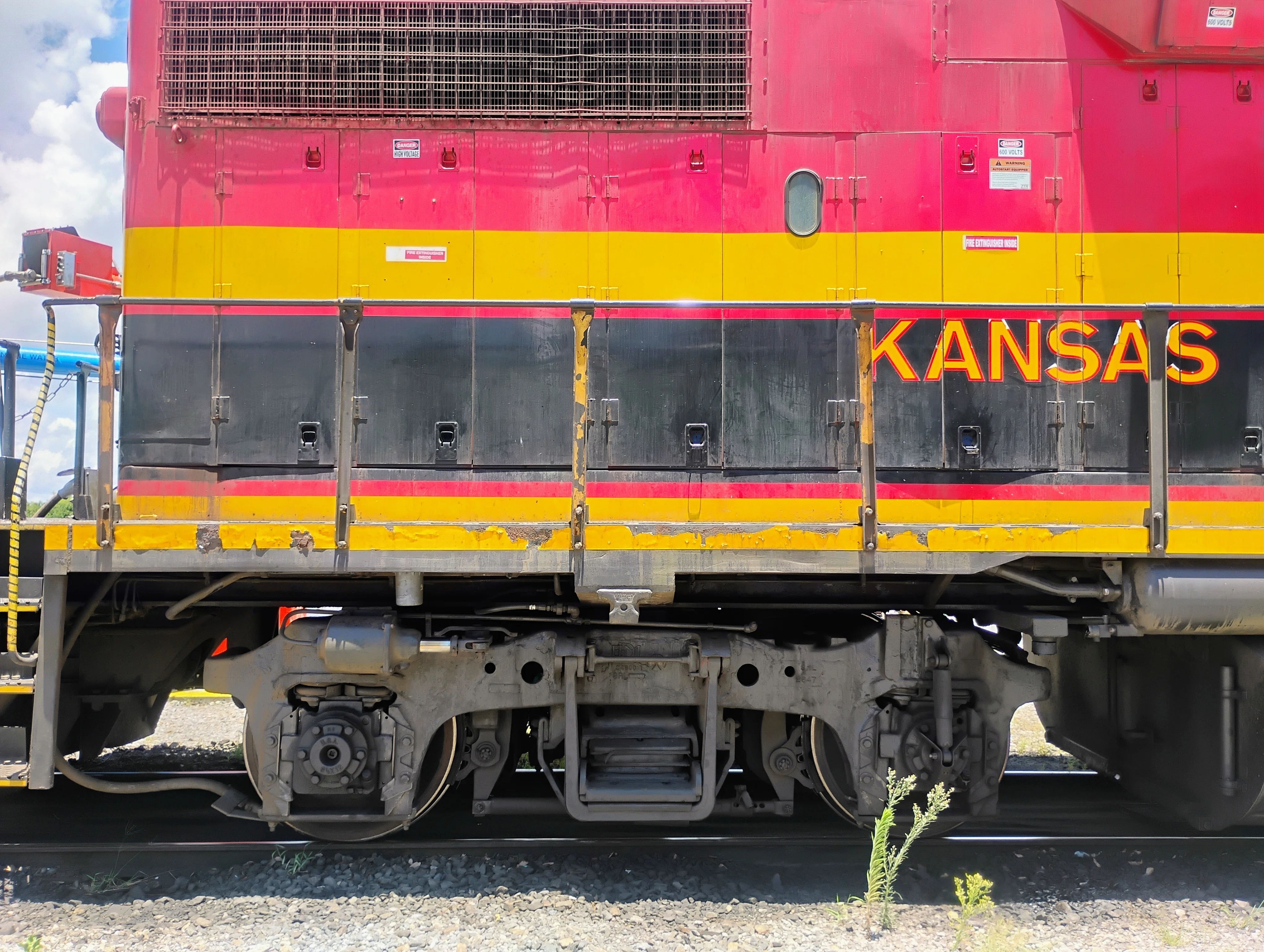 ミシシッピ南側に入って、Gulfport 港と貨物列車を見てみるだ