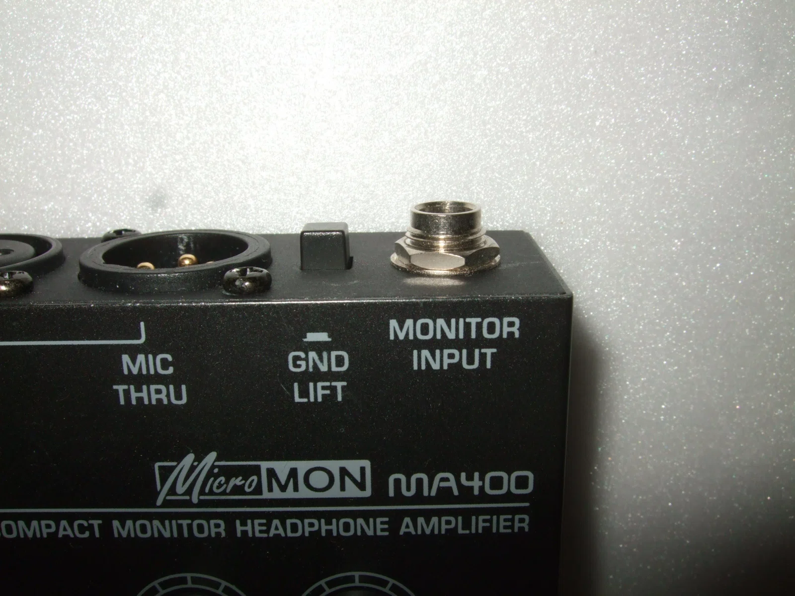 BEHRINGER モニターヘッドホンアンプ（MA400）｜モメドラム