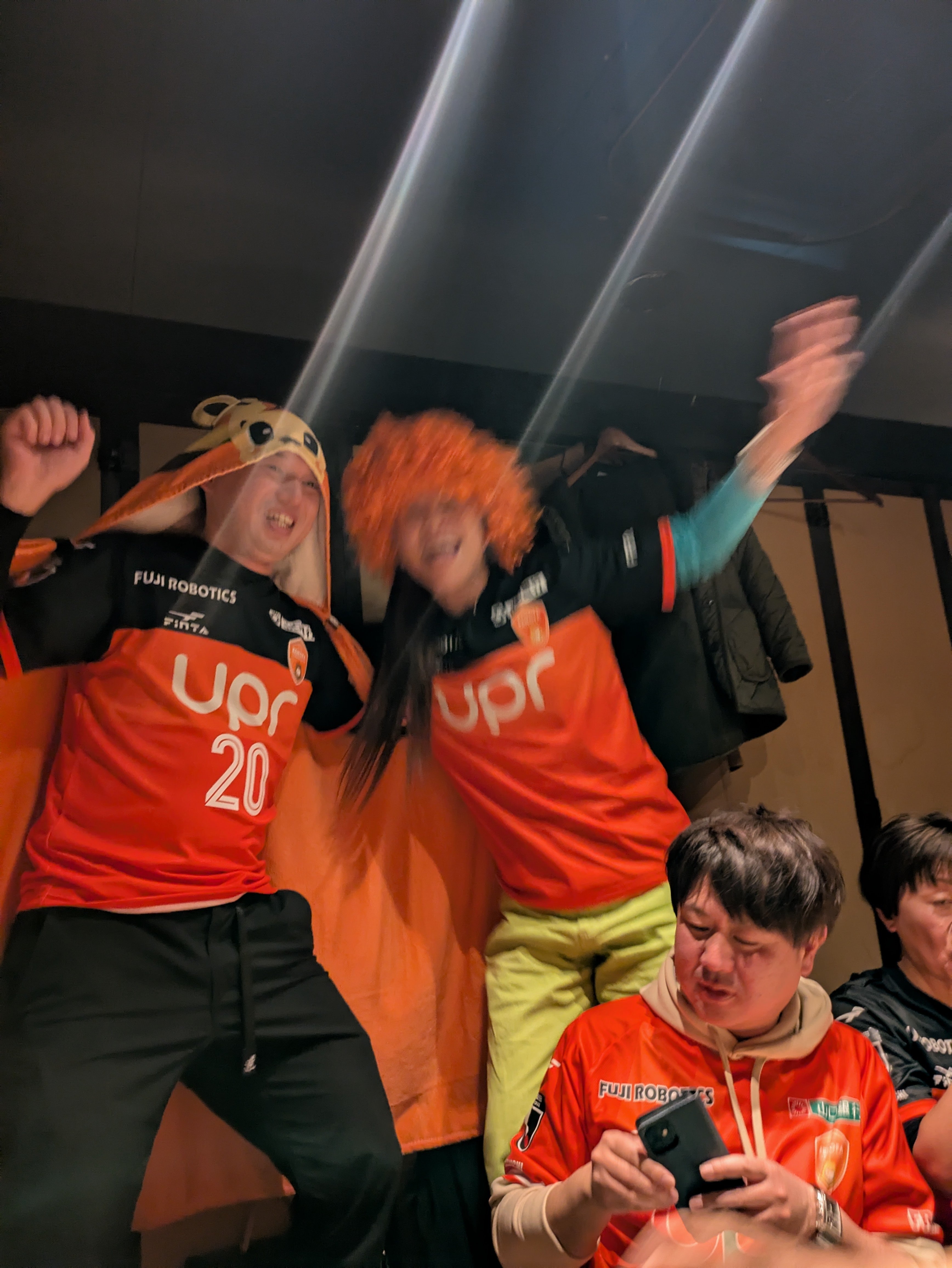 オレンジを街中に｜クロスバー