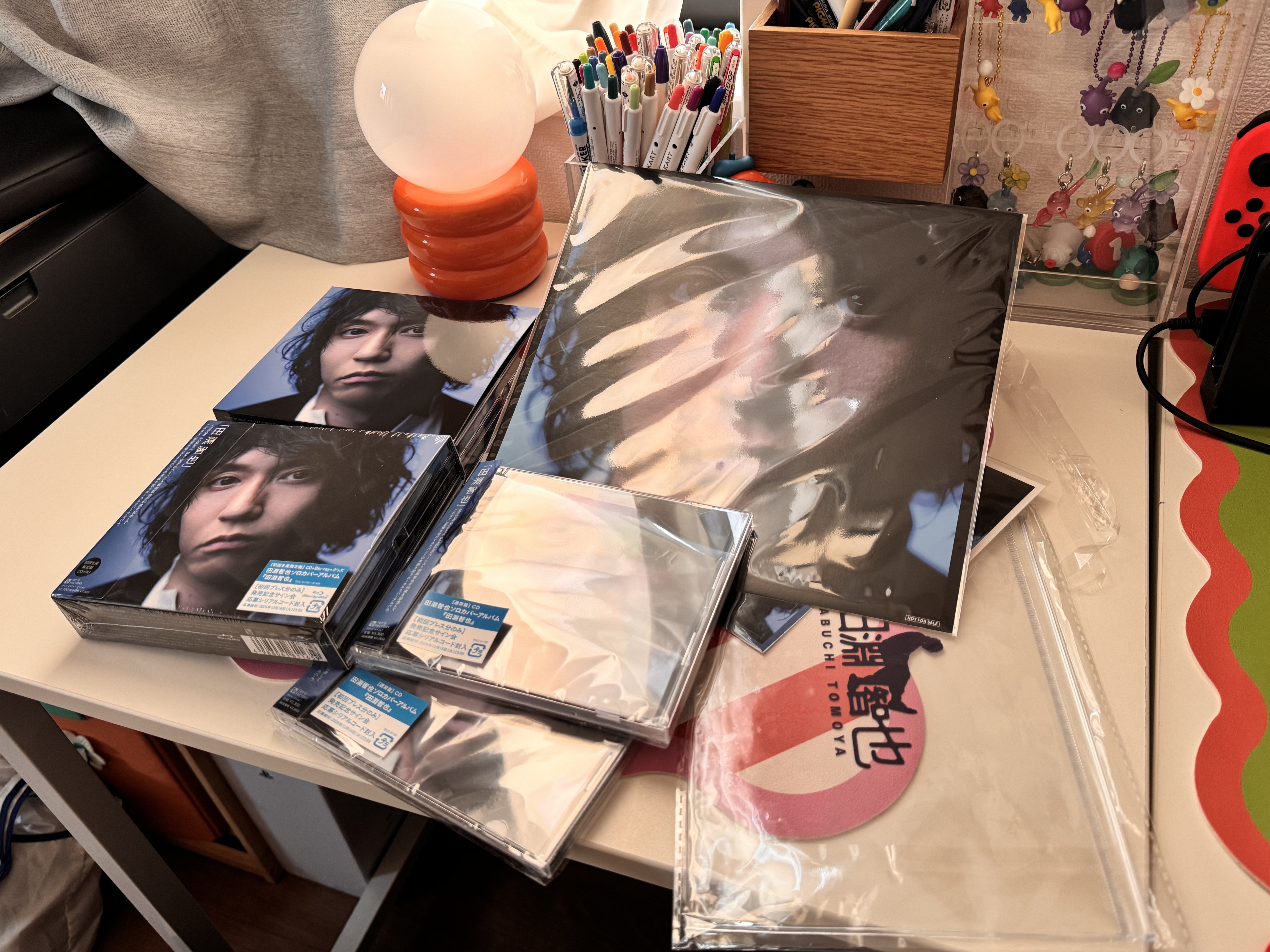 田淵智也 ソロカバーアルバム 初回限定版 田淵智也［初回生産限定盤］［CD+BD+GOODS］ – TOY'S STORE