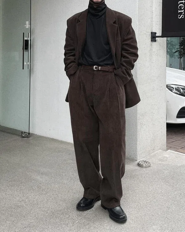 Korean adult outfits: A fashionable autumn/winter look with a brown set and black turtleneck