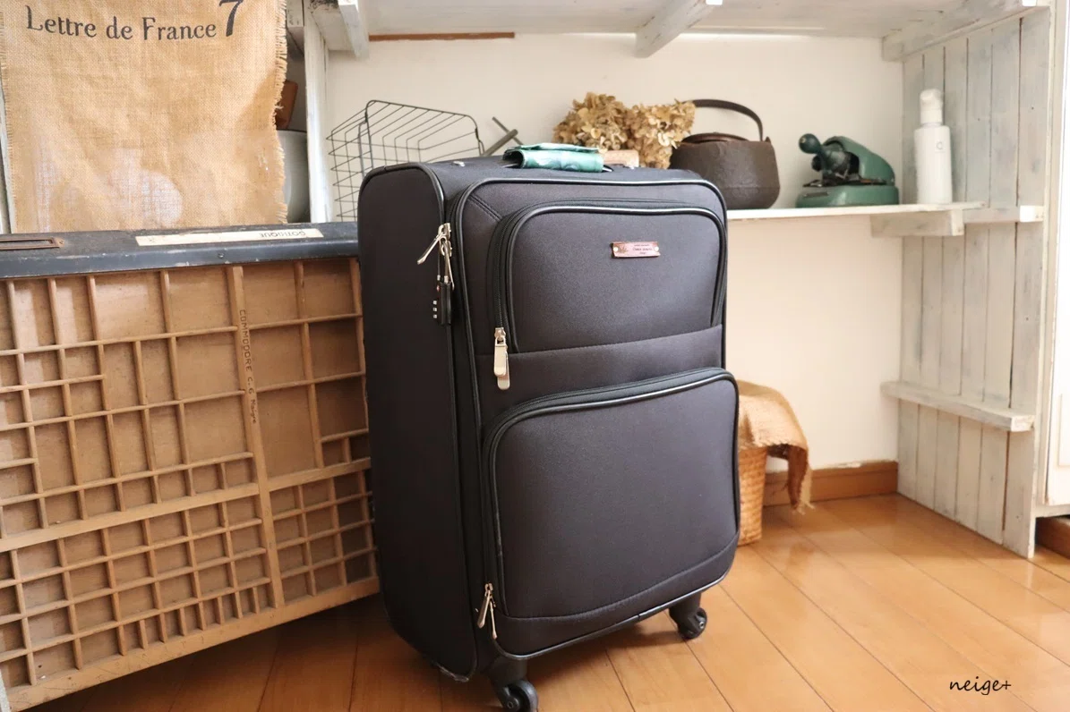 機内持ち込み手荷物で2週間、秋の海外一人旅は「旅バッグ」から手作り 