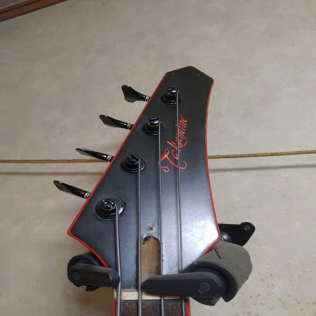 TAKAMINE GB-400 〜老舗アコギメーカーによる謎の変形ベースについて