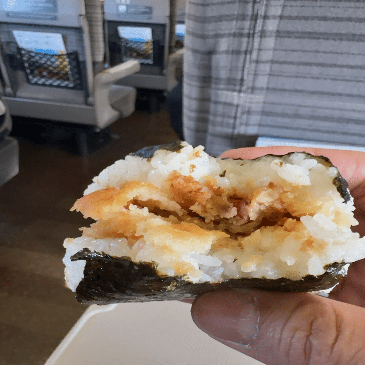 大宮駅で発見した禁断の合体おにぎり！？埼玉のB級グルメ「ゼリー