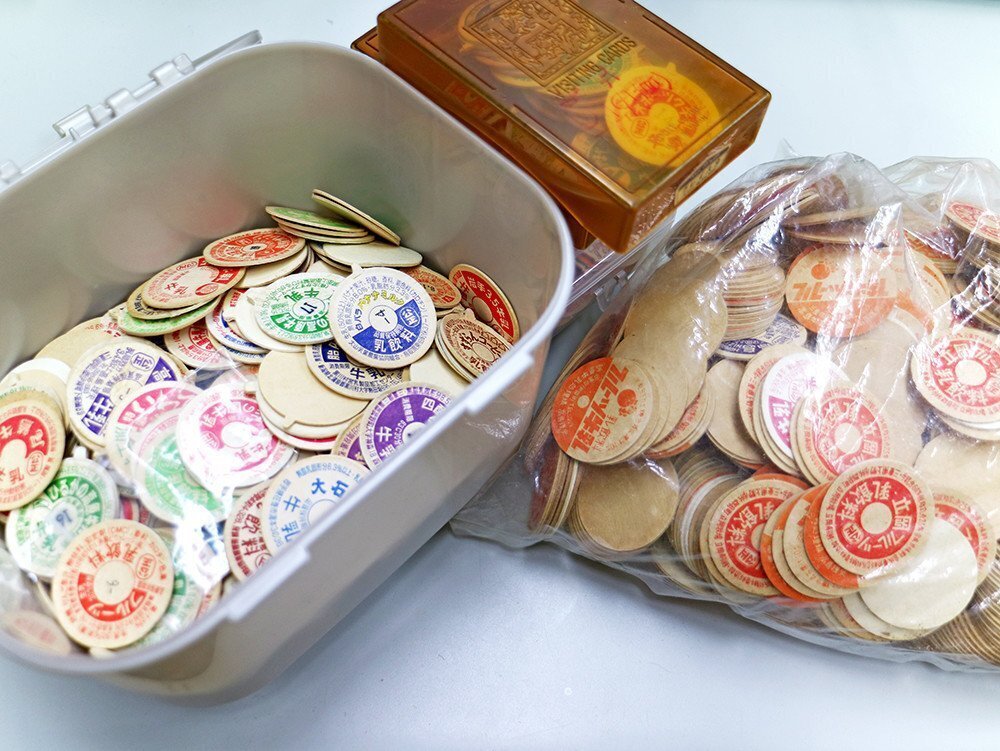 41歳オッサンの小学生の頃の宝箱が出てきた！④牛乳キャップ前編｜残響