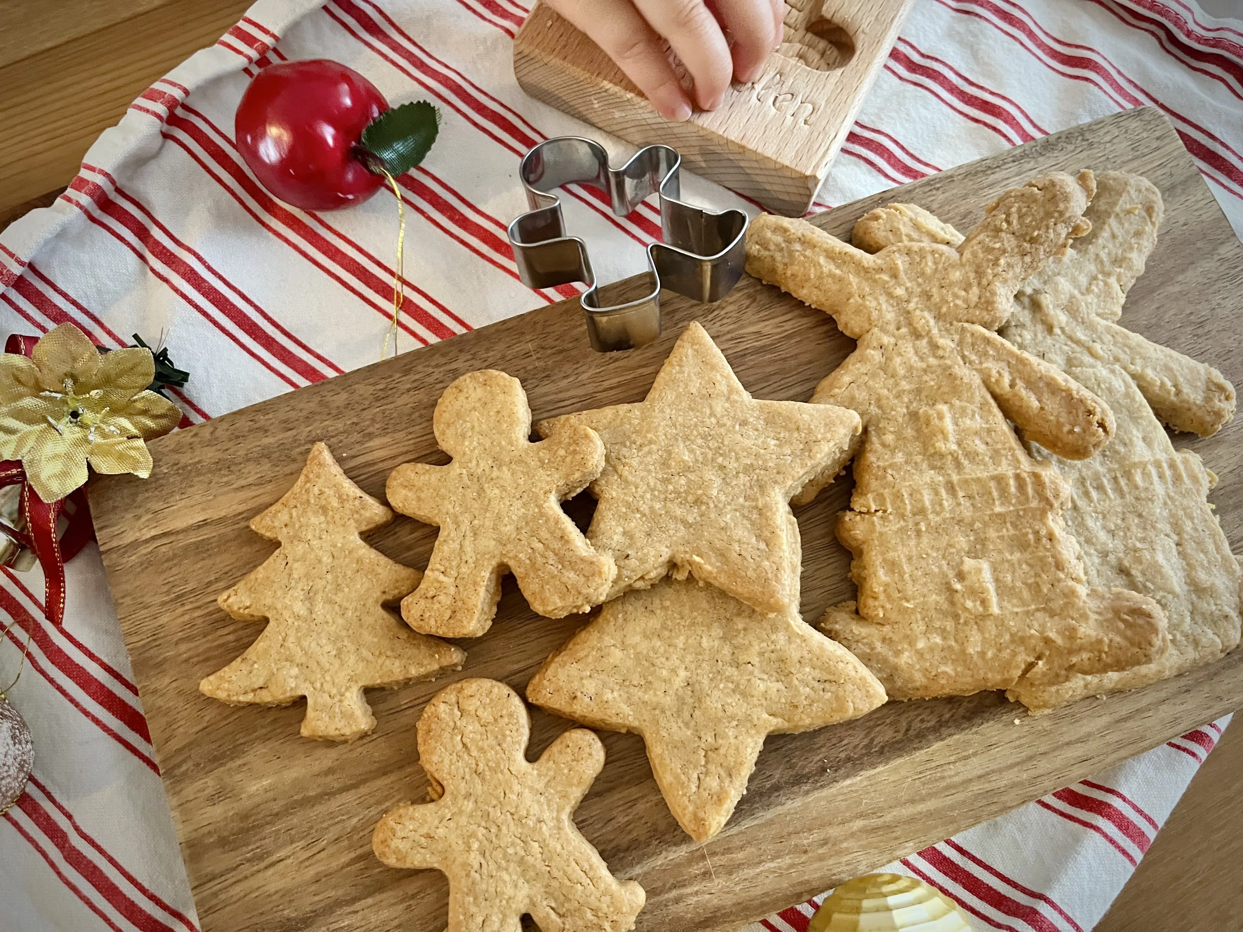 ベルギーのクリスマス】子供たちと作る、サン・ニコラのスペキュロス