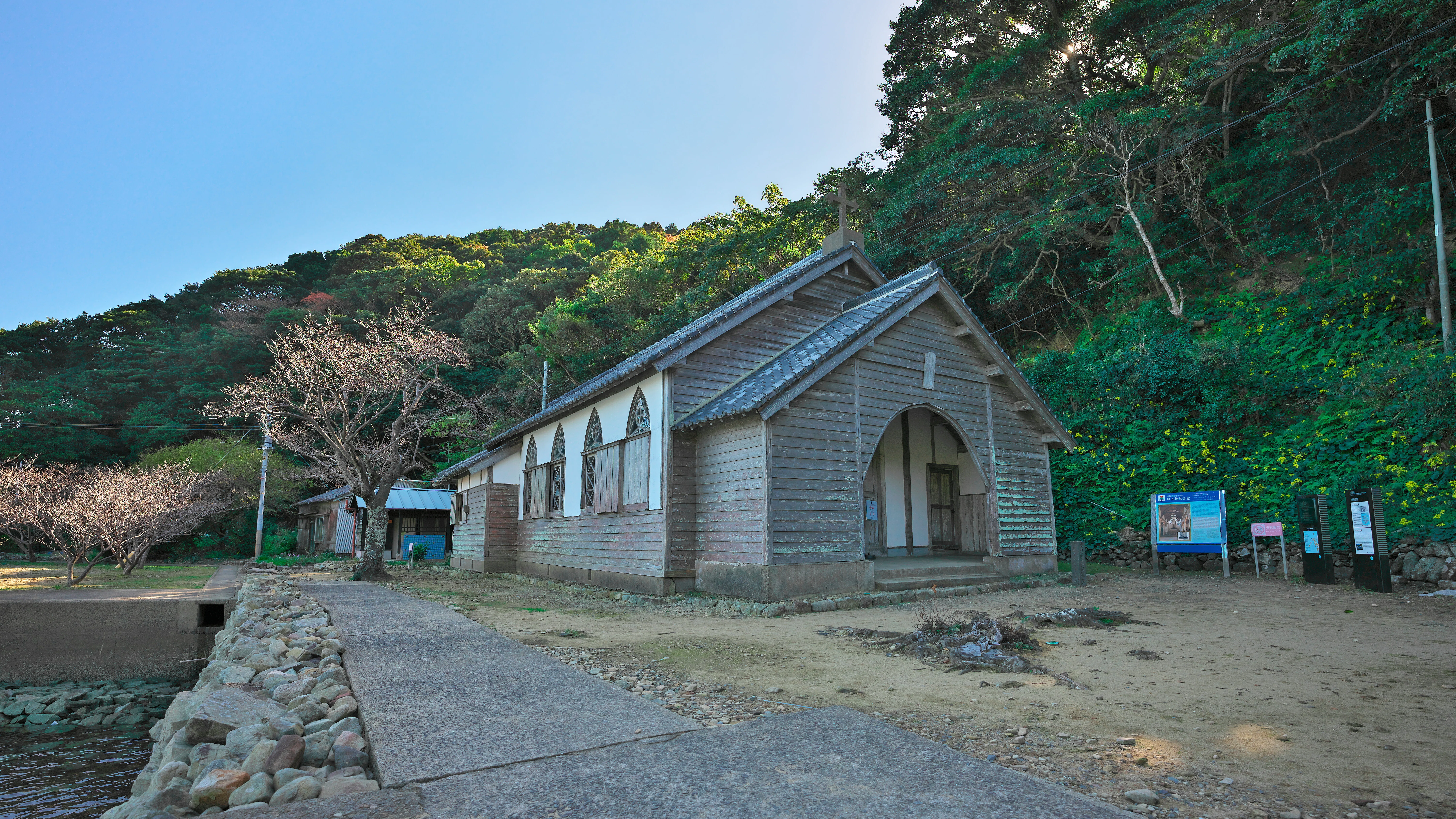五島列島カトリック教会巡礼3 久賀島の教会｜旅する巡礼者