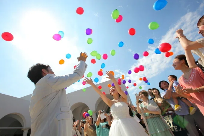 What is the history of balloon art and rubber balloons? Are they bad ...