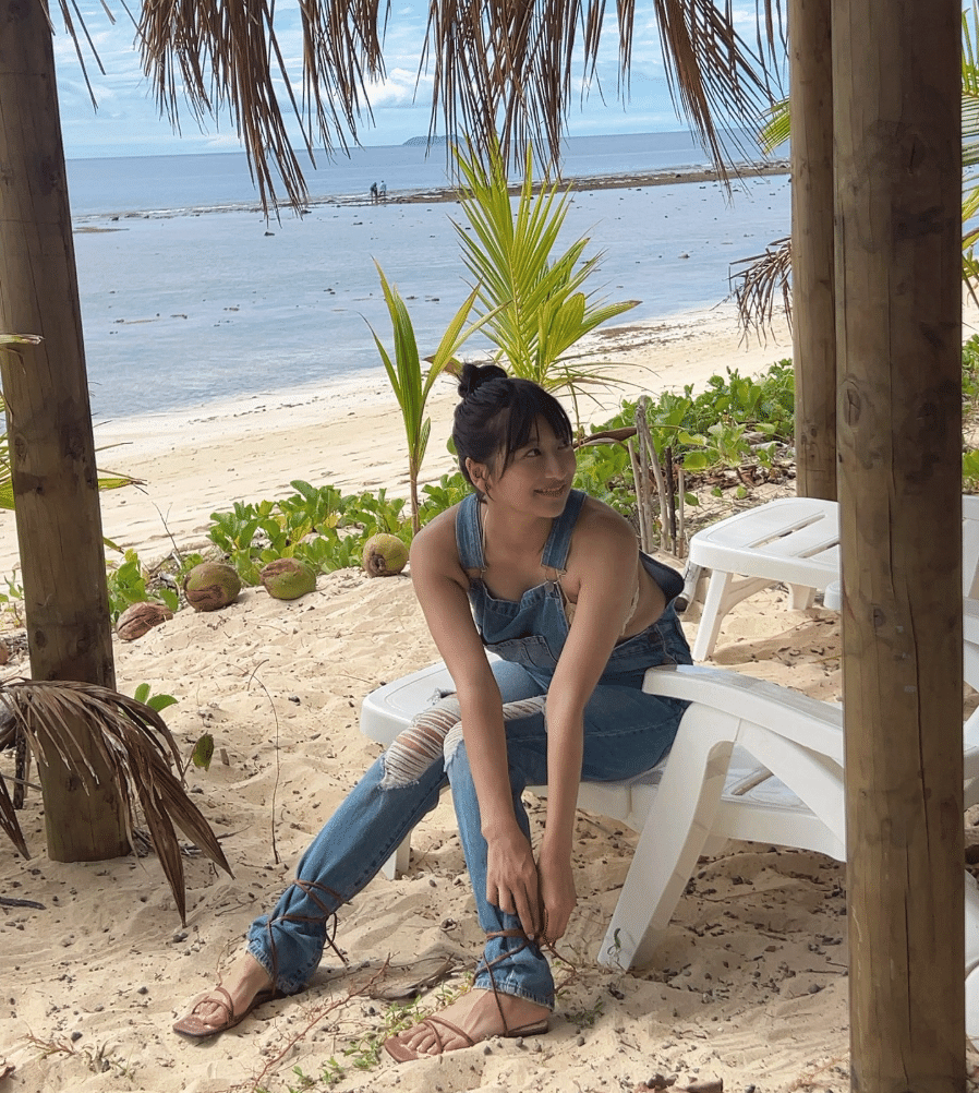 榎原依那2nd写真集「I am Ina」の特典と12/6,7開催のお渡し会イベント