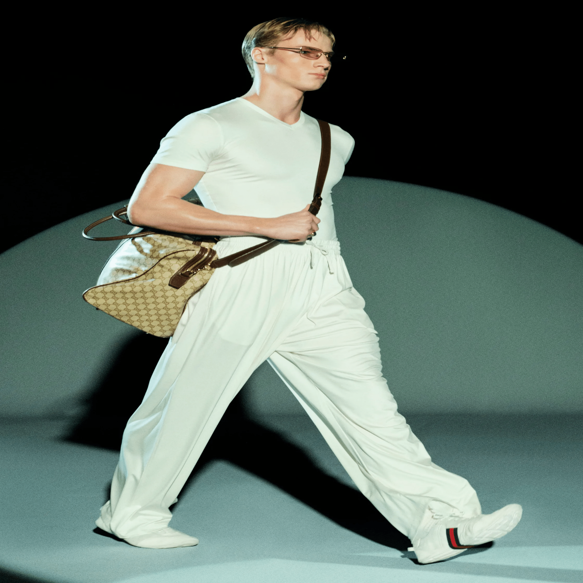 VISIONAIRE 24号　LIGHT TOM FORD FOR GUCCI VISIONAIRE 24 LIGHT TOM FORD FOR GUCCI