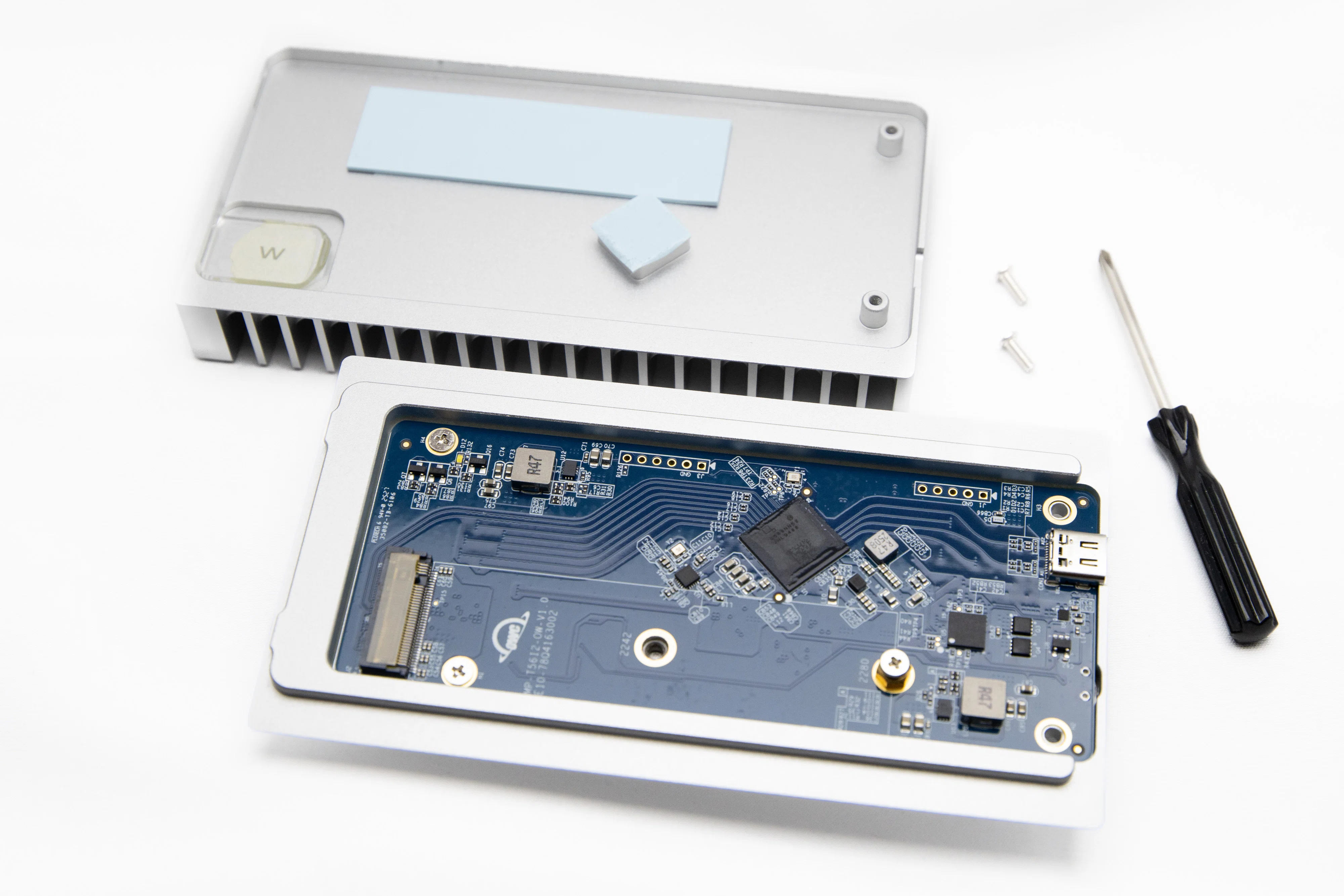 OWC Express 1M2 80Gbps＋キオクシア SSD 2TB 外付け
