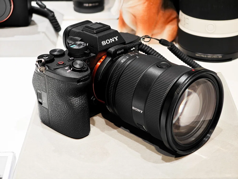 SONY α7 V』 α7IVで十分？ SONYの新カメラ 購入前レビュー