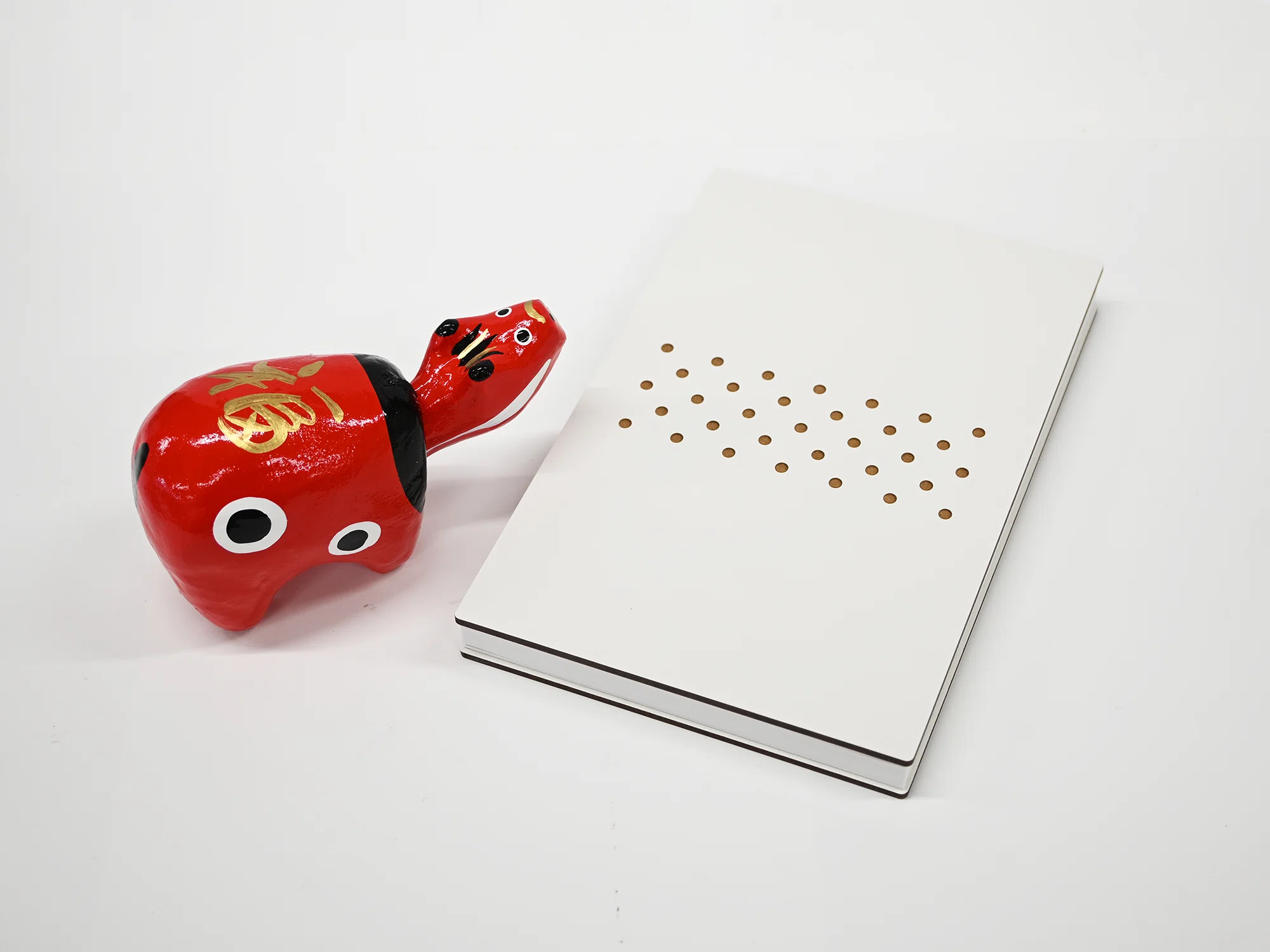 【未使用品】イザナミの棺 稲守天狐 ピアス 特殊対策課支給御朱印帳（護符付き） 推し活祈願！？の御朱印帳できました。【12月の新製品】｜moku-zakka