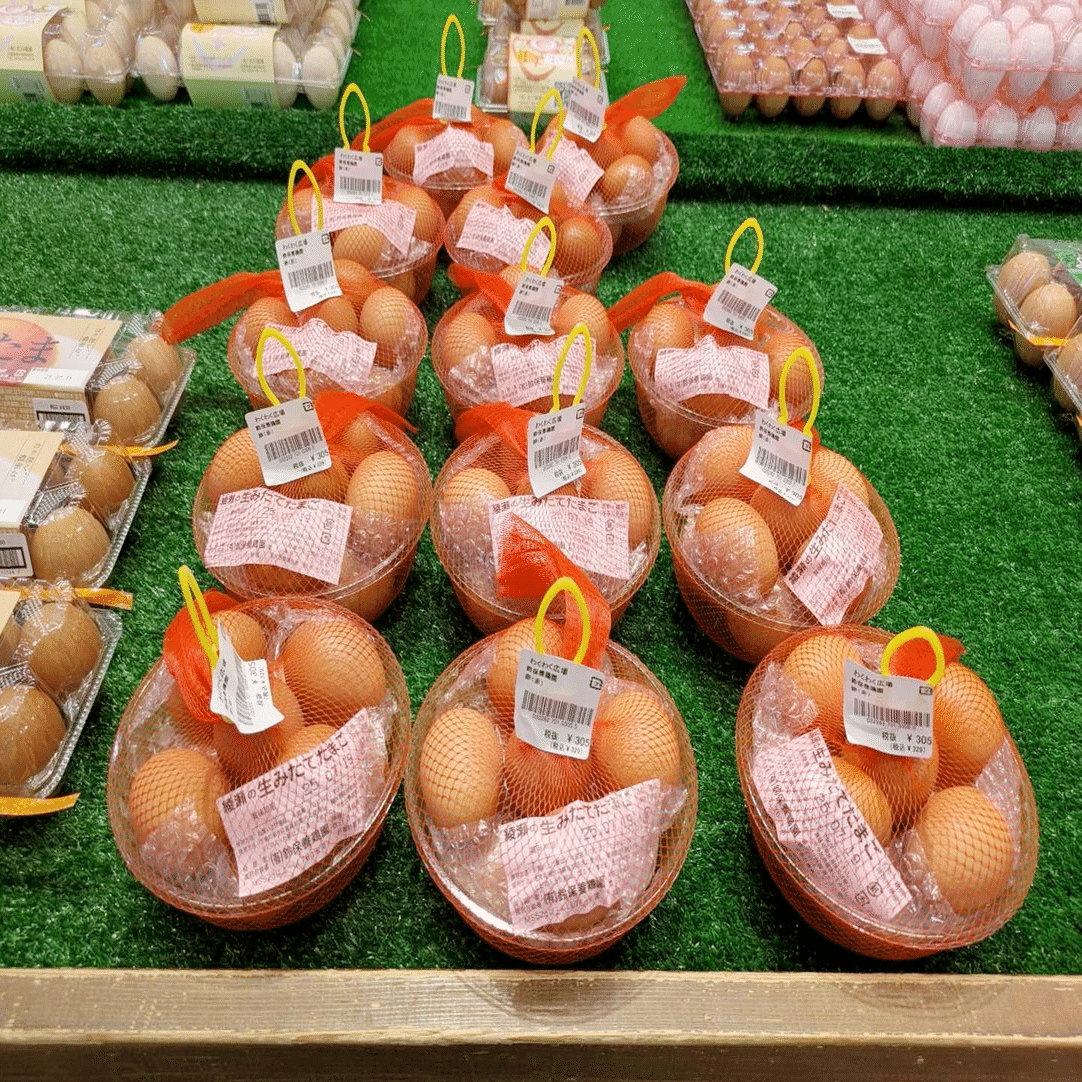 驚いた。卵ってこんなに違うのか」商業施設の一角で行列を作る直売所の