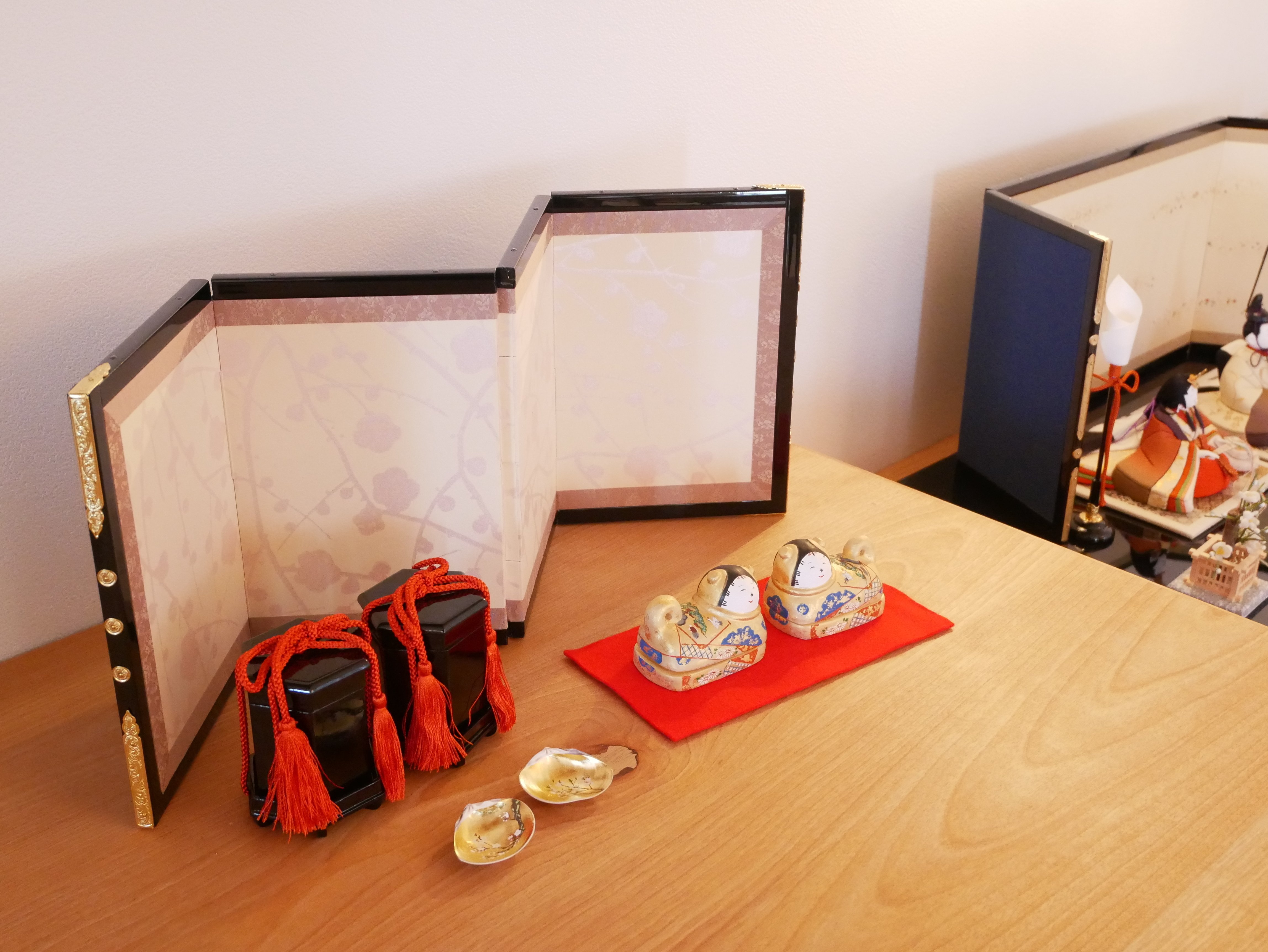 ひな祭りを〈寿ぐ〉小物たち｜大西人形五代目・大西嘉彦