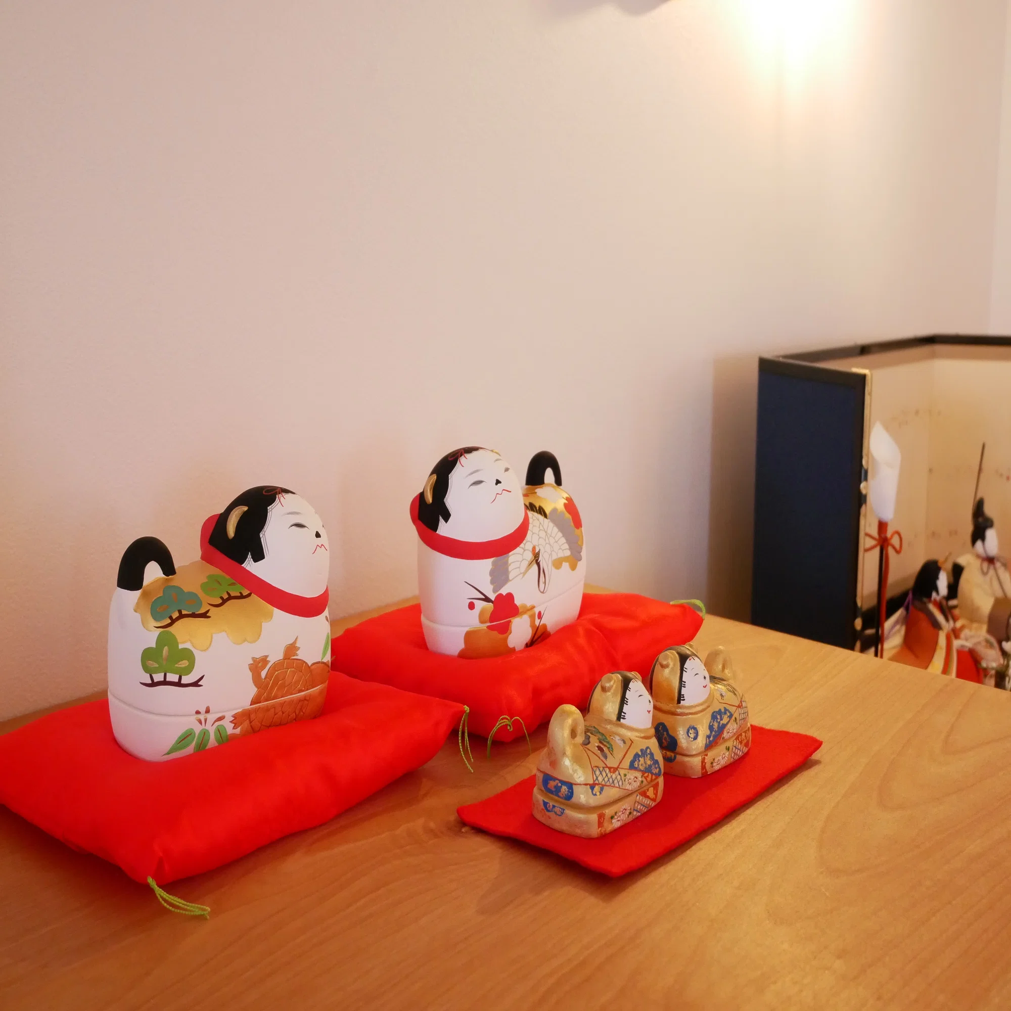 ひな祭りを〈寿ぐ〉小物たち｜大西人形五代目の、節句の作法。