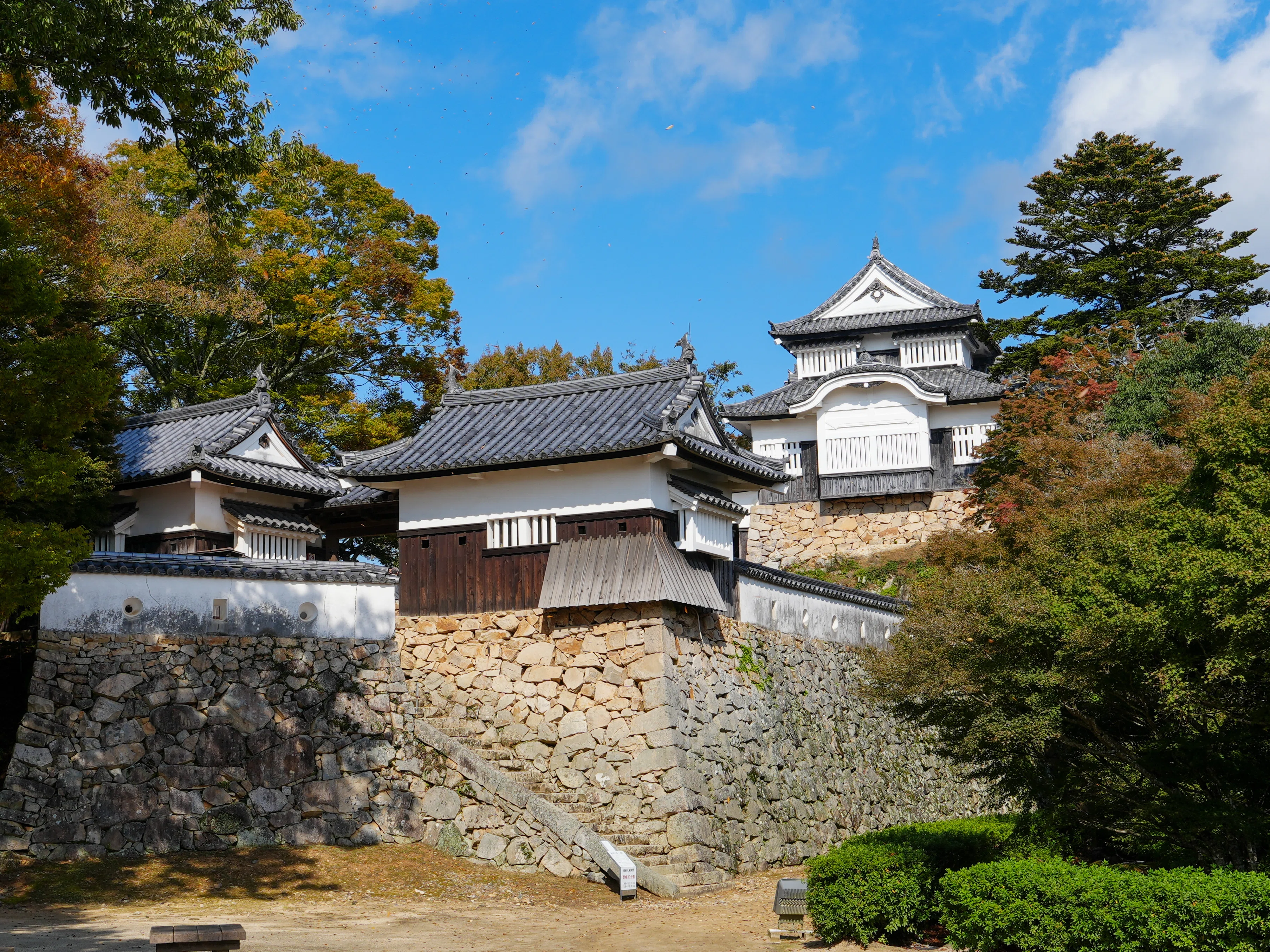 備中松山城をめぐる】なぜ天守は現存したまま山上に残されたのか