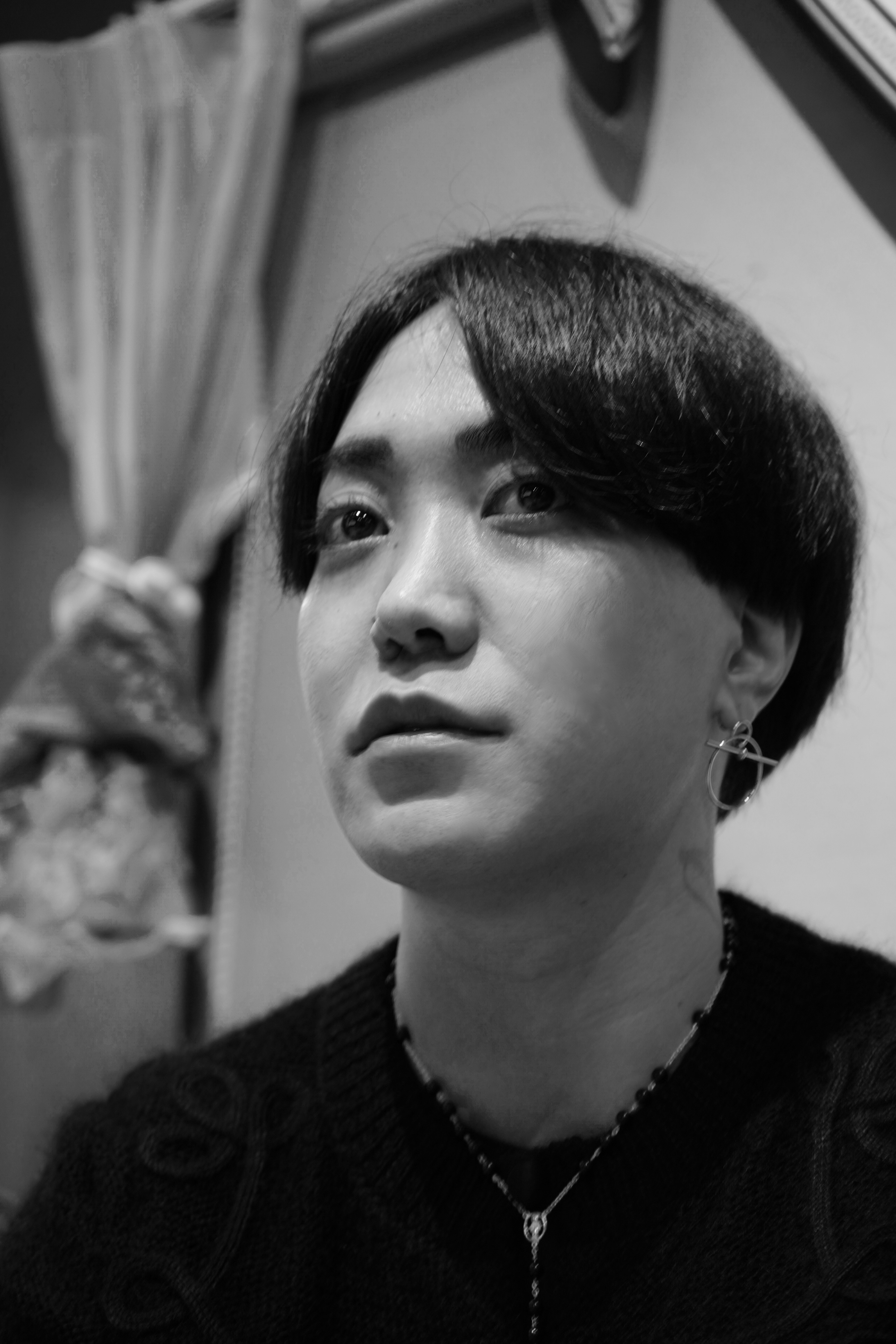 インタビュー:にゃるら 翼をもがれた天使がまた宙を翔ける｜Jini