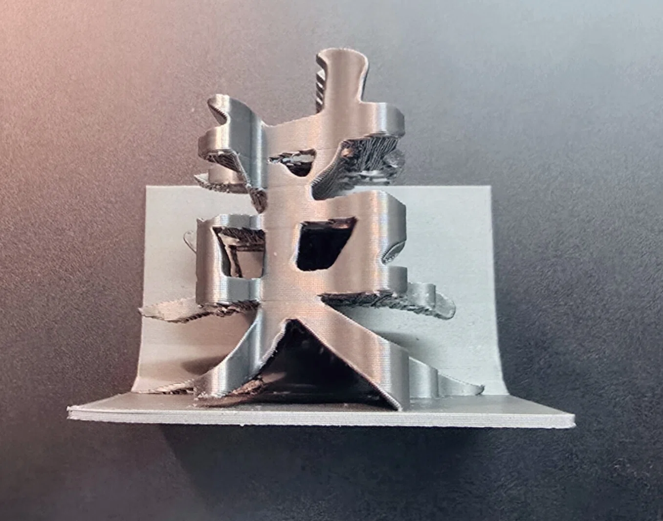 書道 × Blender｜角度で文字が変わる立体「育英」を作ってみた｜Maeiku