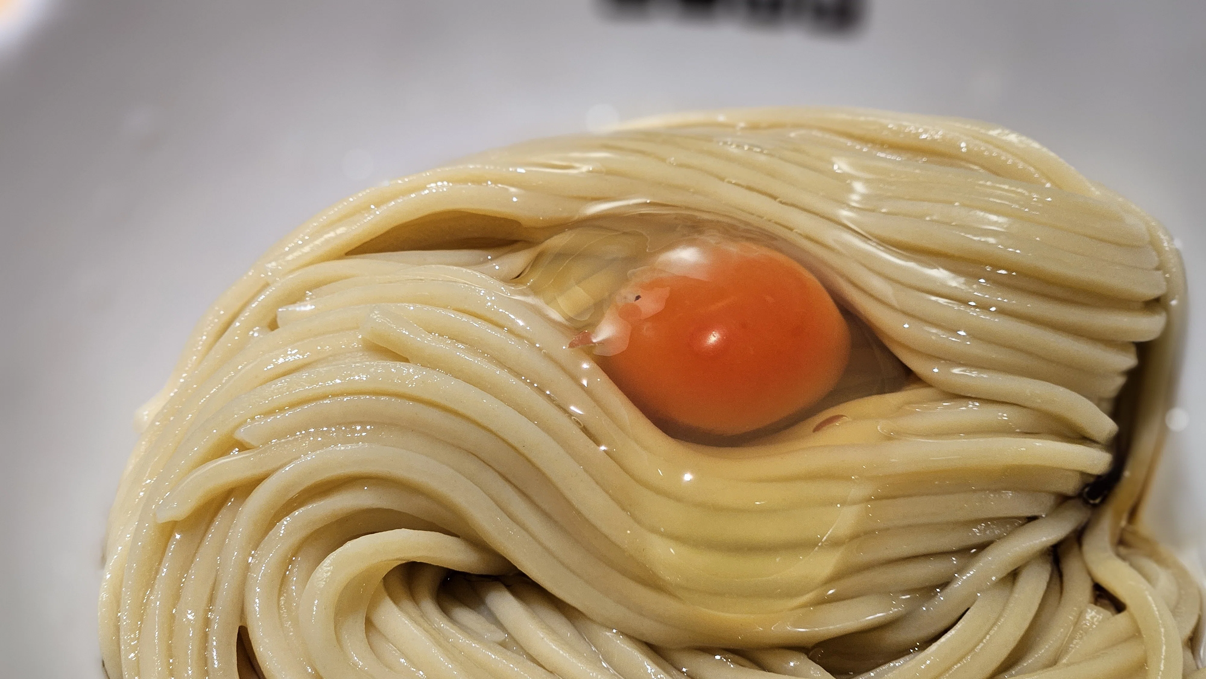 おじさん、発祥のTKMを食す｜今日の服と、今日のごはん