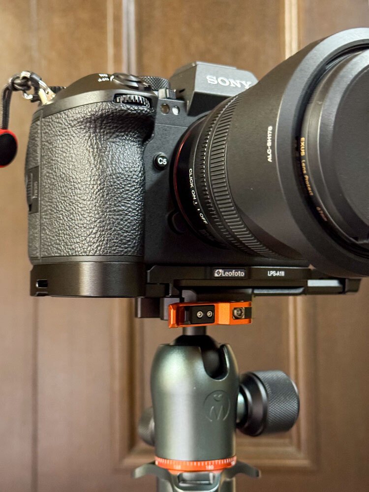 Leofoto L型プレート LPS-A1II｜TERU