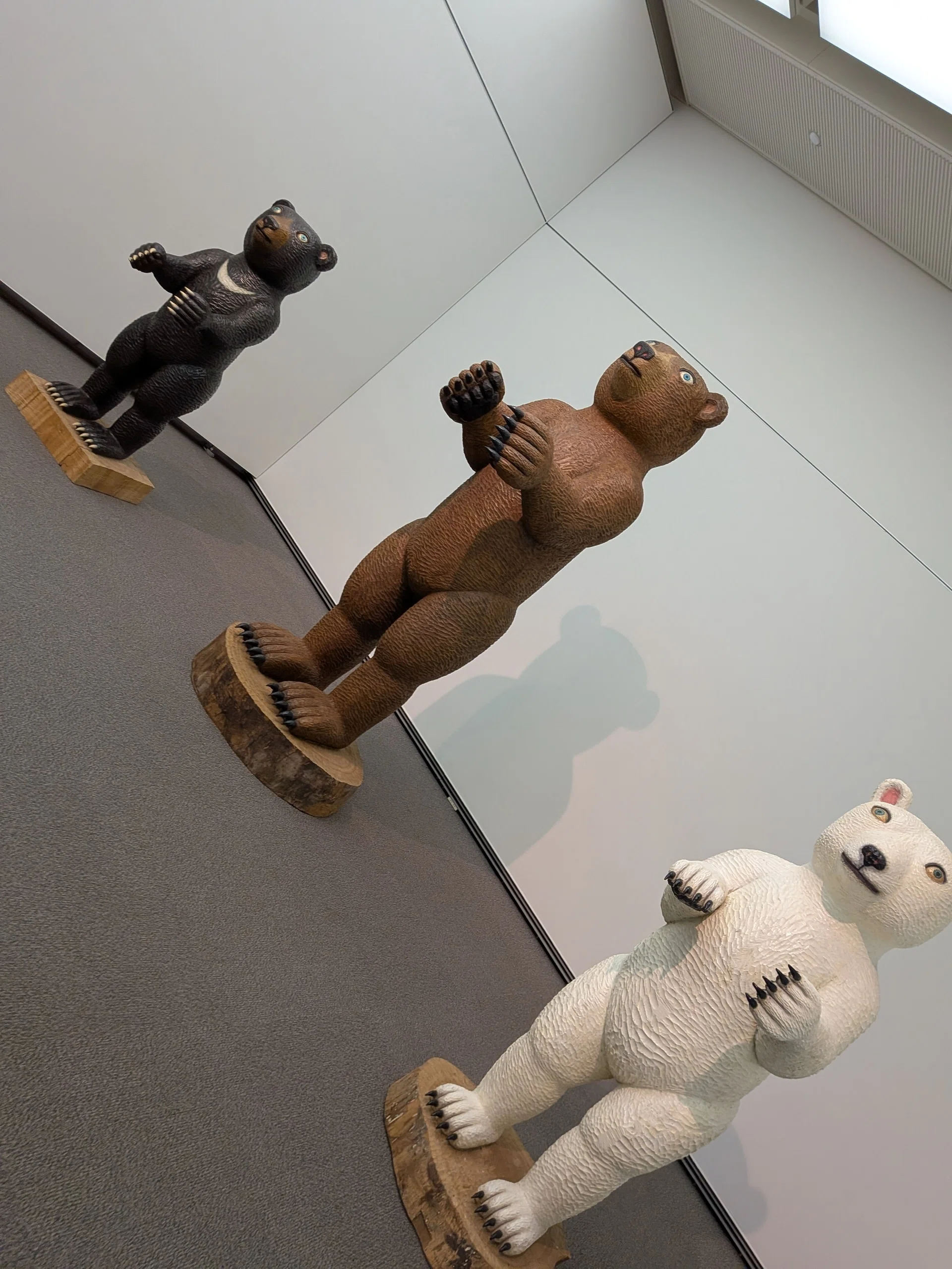 三沢厚彦 ANIMALS 彫刻と絵画展｜あき。 akiiii。