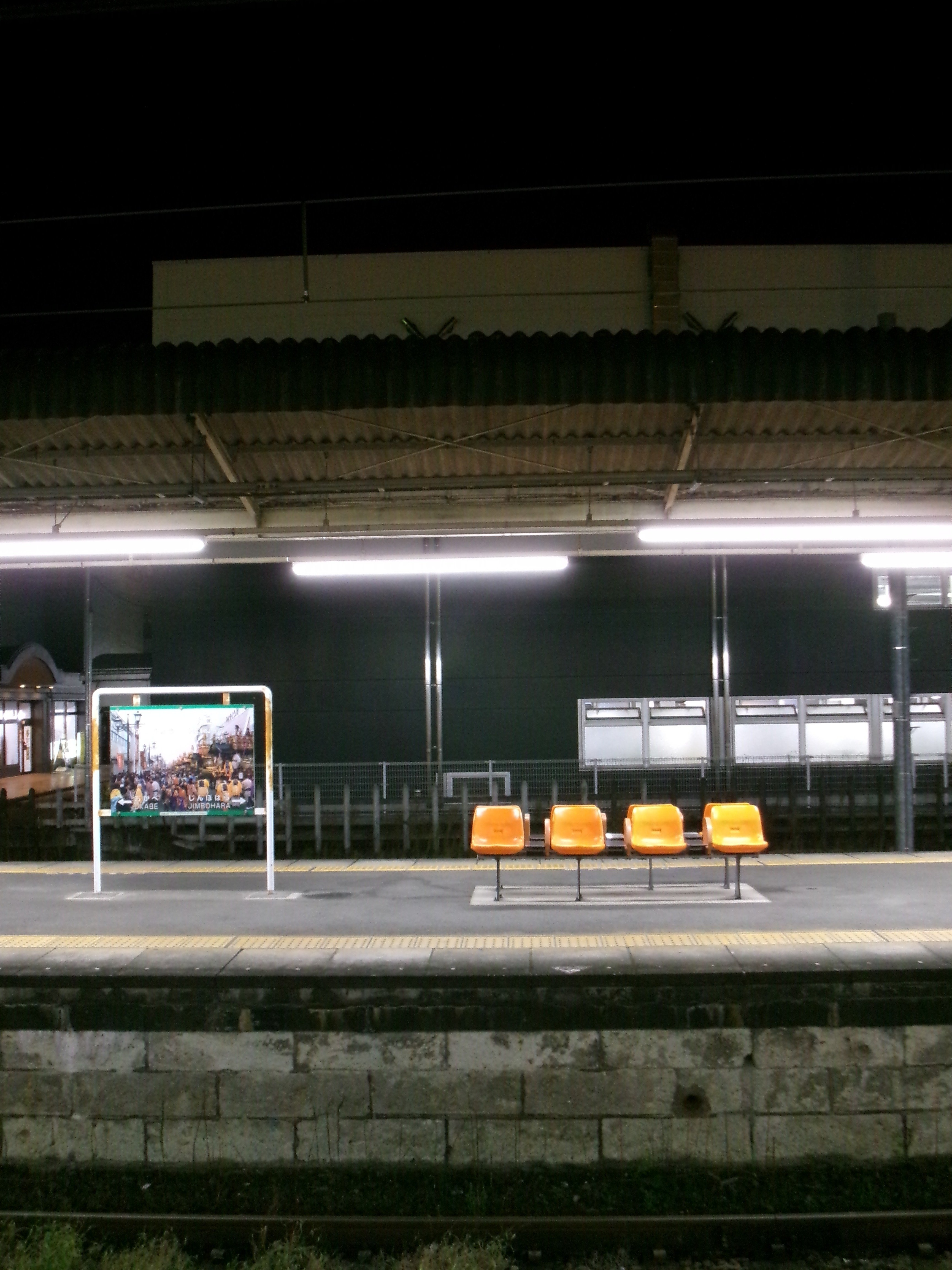 FZ55の夜スナップ ― 疲れた帰り道ほど面白い｜サレモス