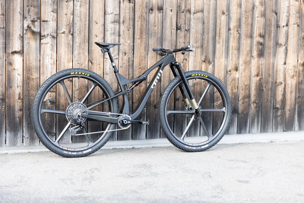 STOLLが32erマウンテンバイクを市販する模様｜マタタビ.B.日和