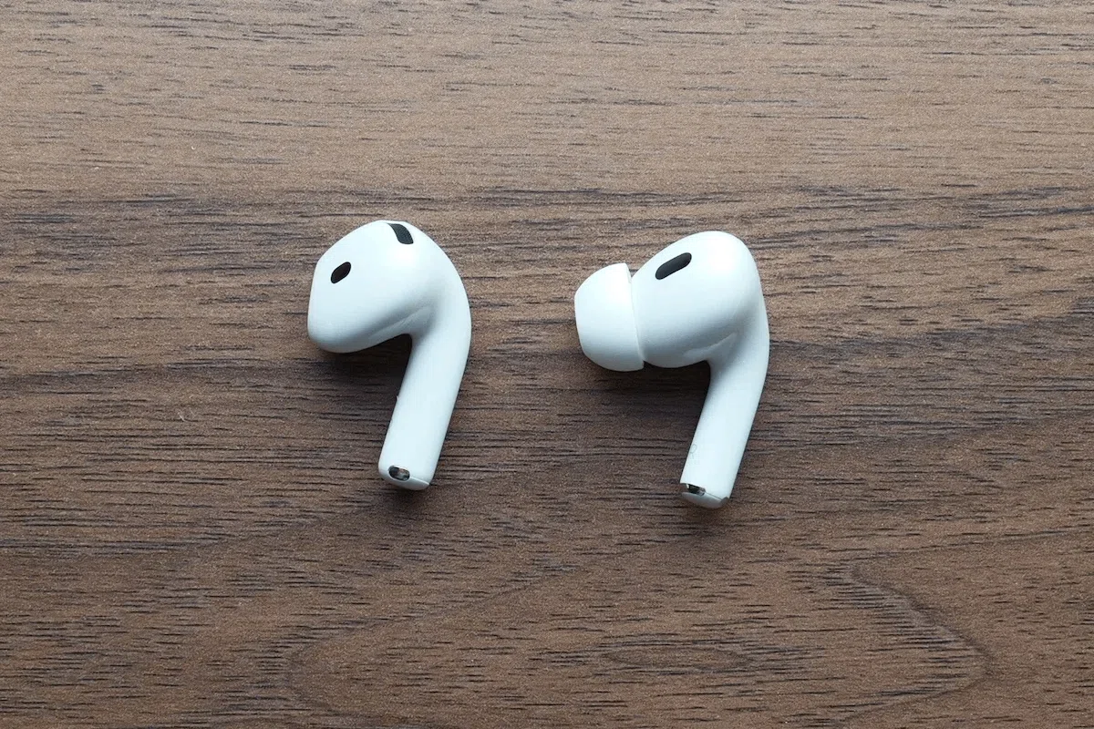 消*ム様 AirPods4 【公式通販】