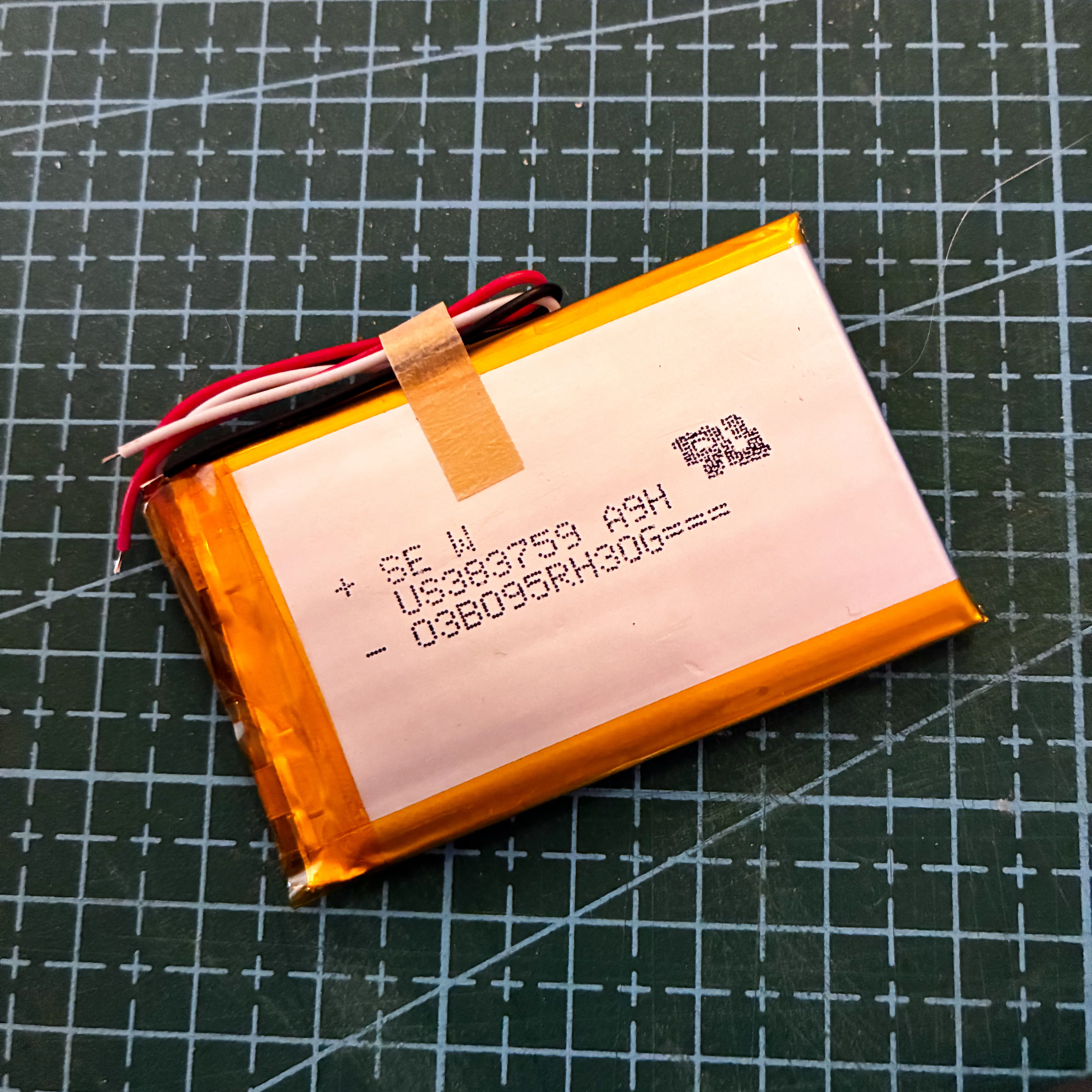 SONYが直してくれないので『MDR-HW700』の修理をしてみた｜Round2 Design