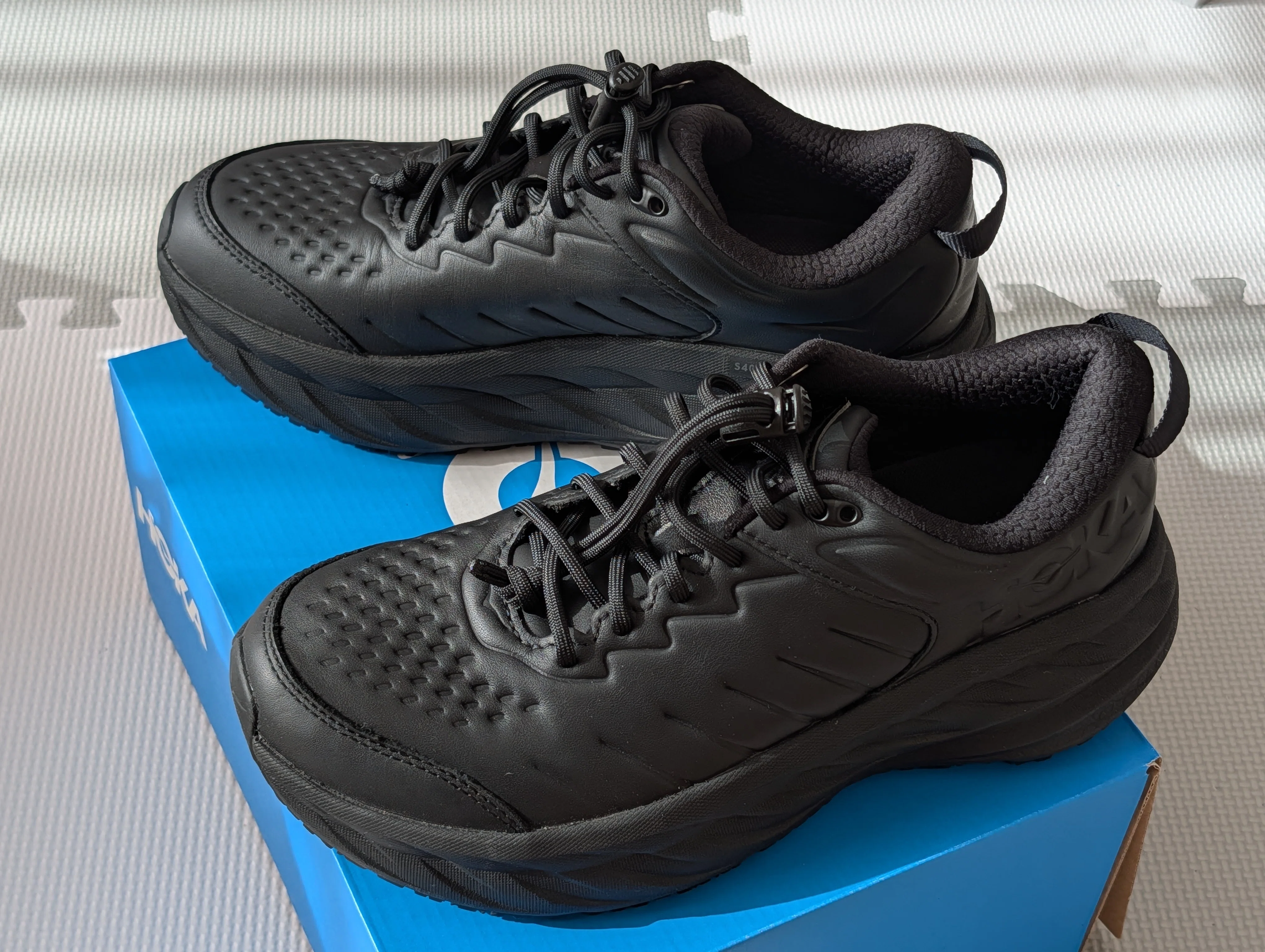 靴👟を買った話：BONDI SR/HOKA ONE ONE｜たぬ