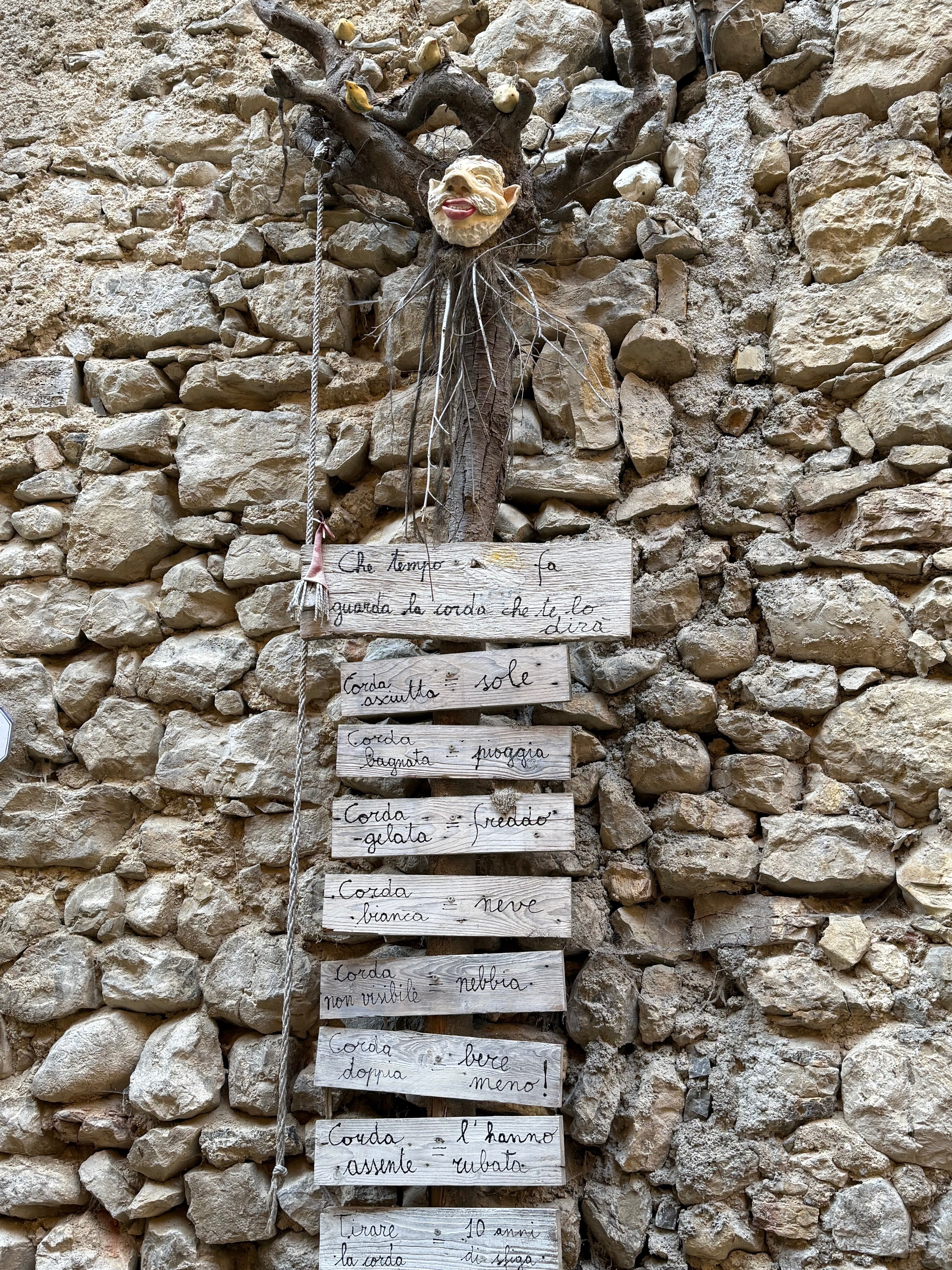 秋の北イタリア旅: ベニスの賑わいから中世の静寂へ｜You and Me